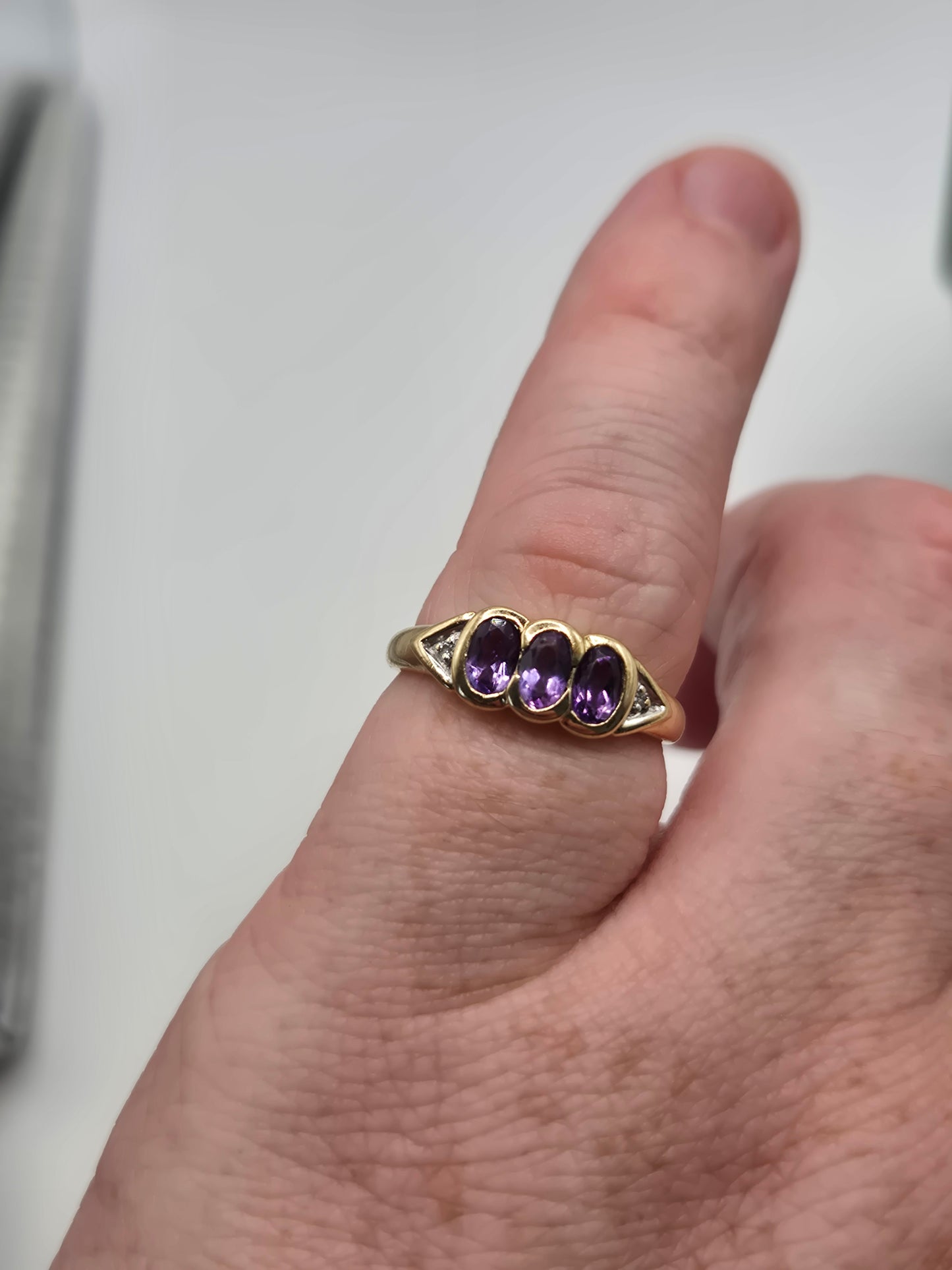 9ct gold amethyst and diamond ring