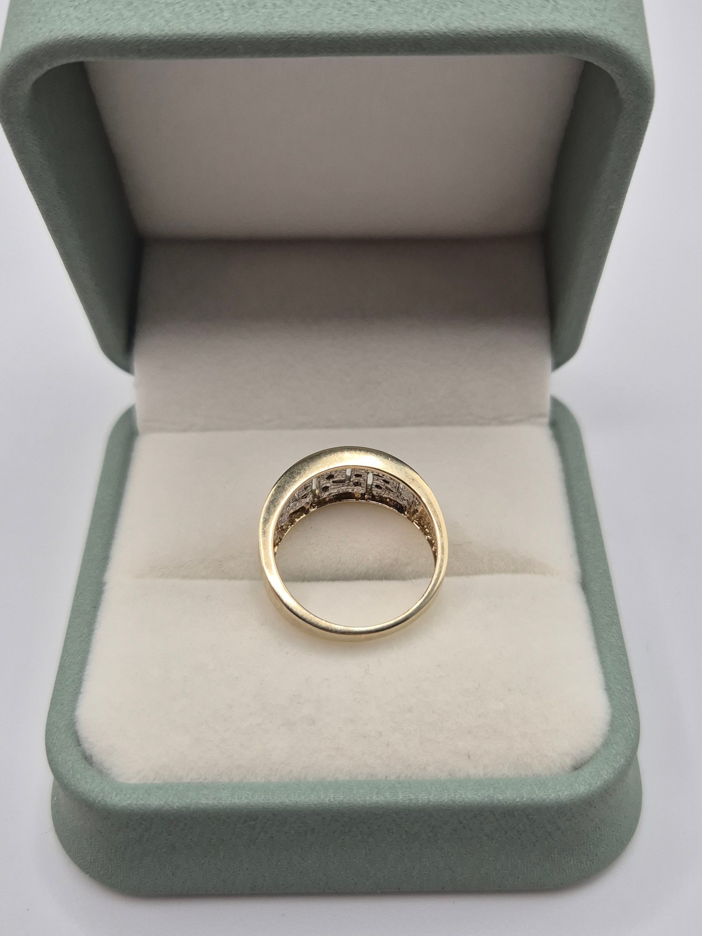 9ct gold diamond greek key ring