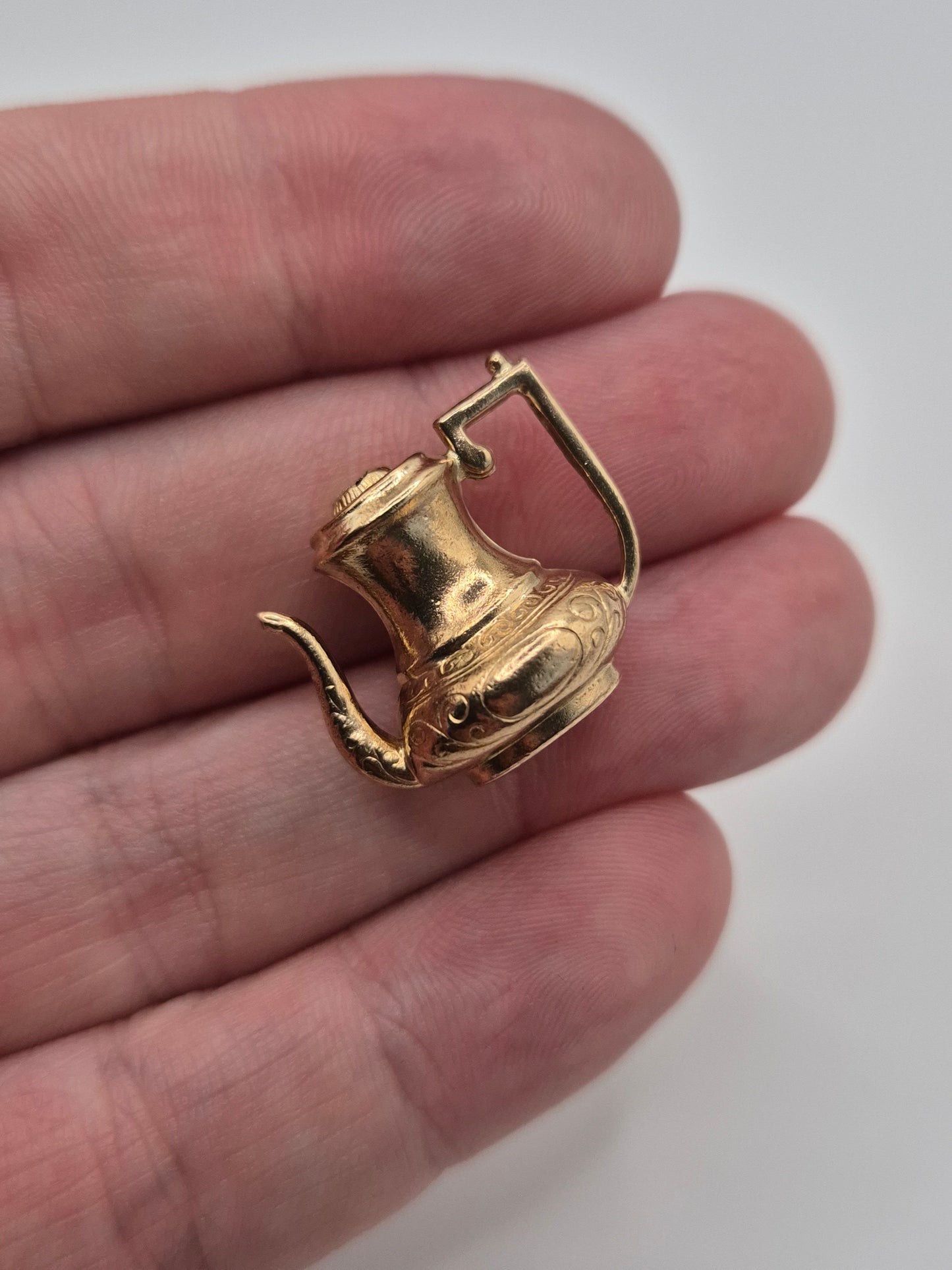 9ct gold vintage teapot charm