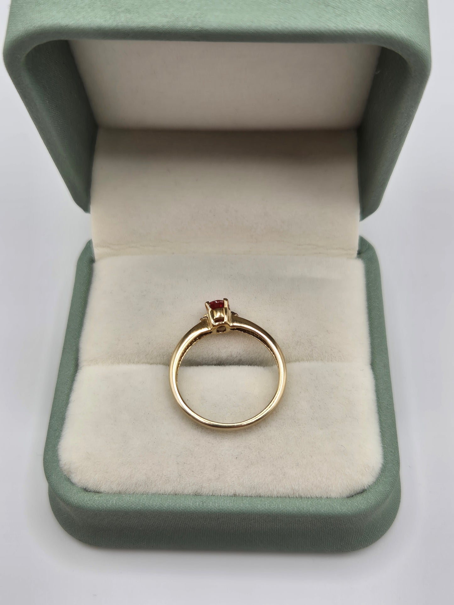 9ct gold tourmaline ring