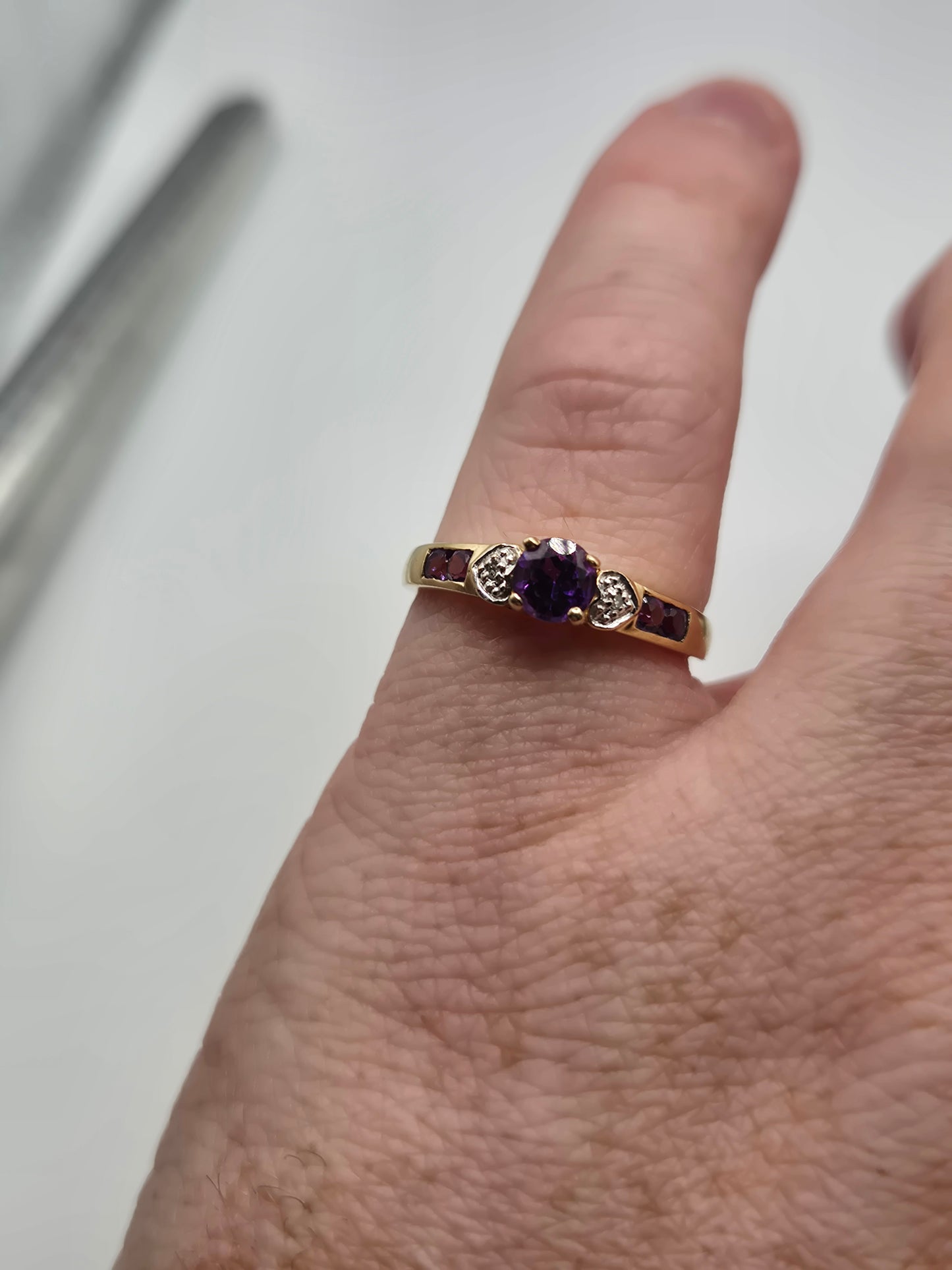 9ct gold amethyst and diamond ring