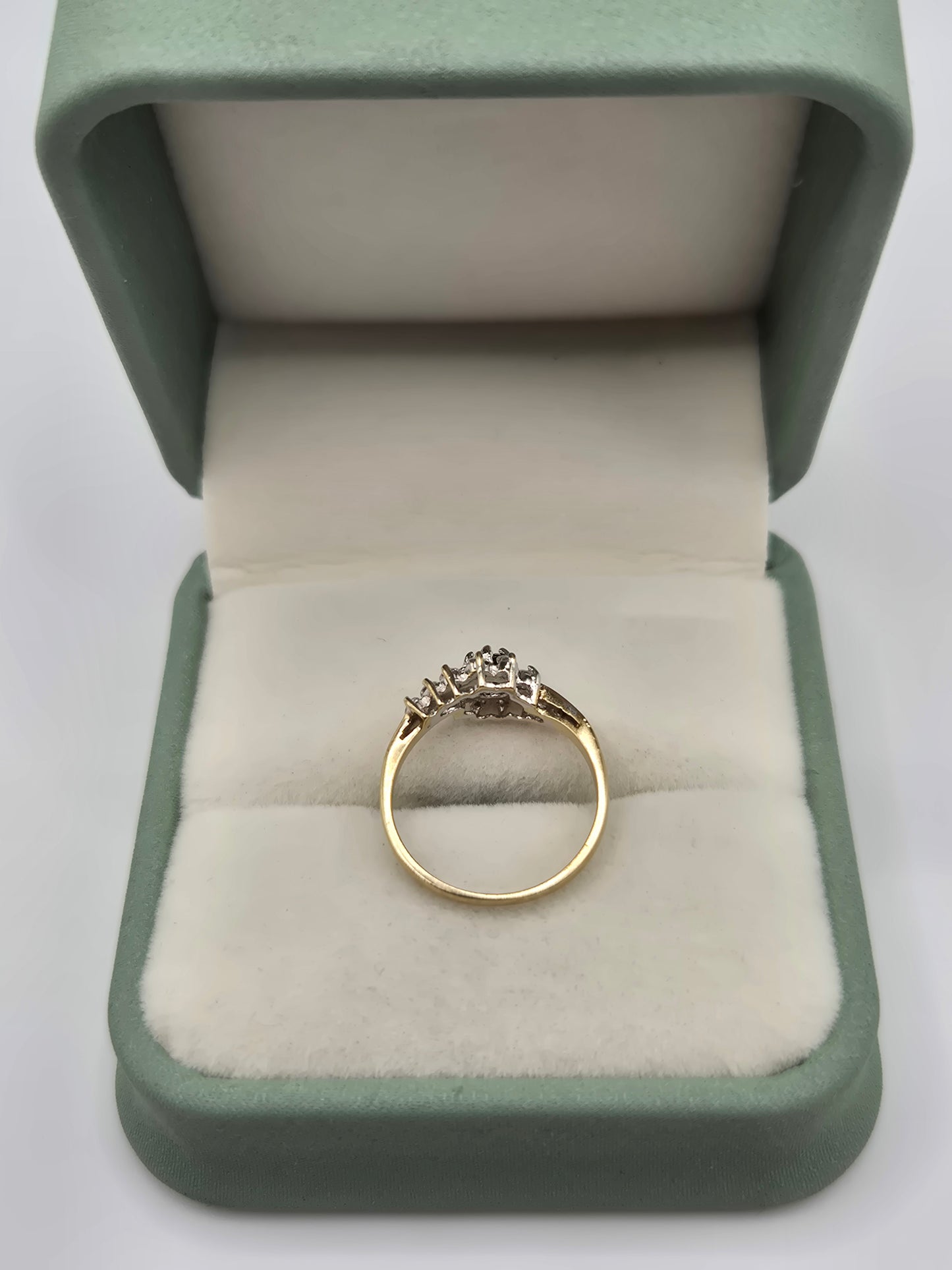 9ct gold sapphire and cz ring