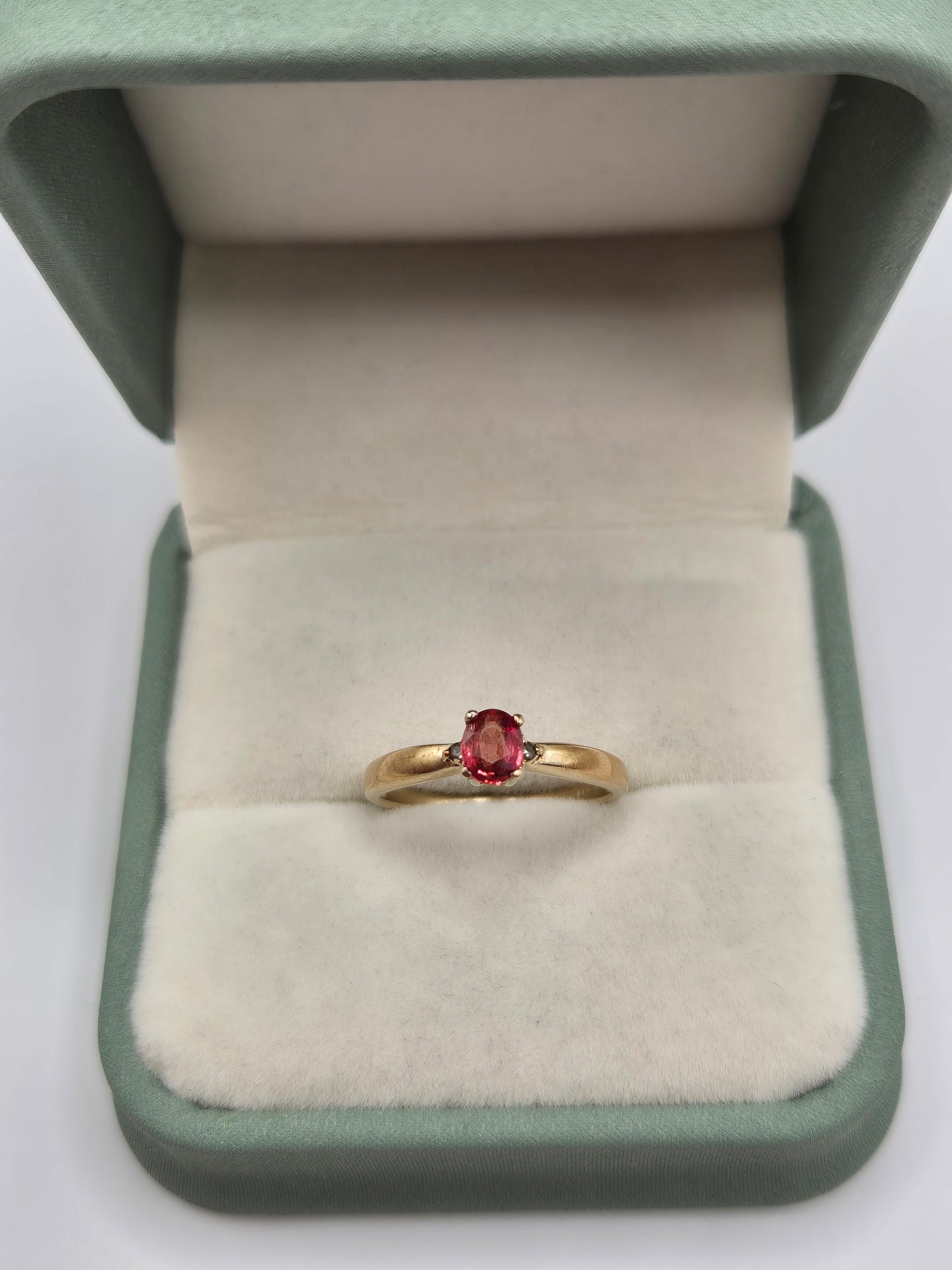 9ct gold tourmaline ring
