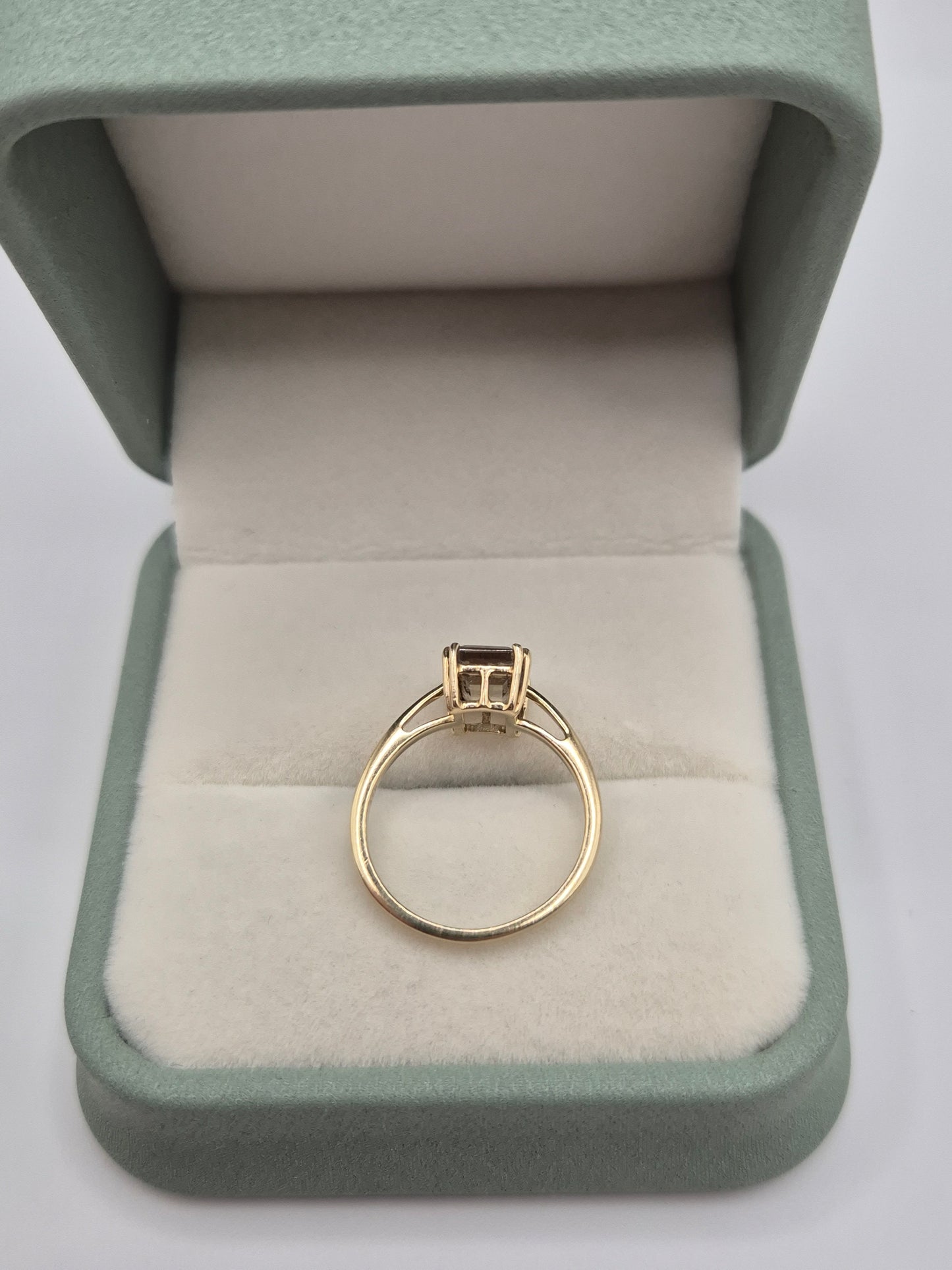 9ct gold lemon quartz ring