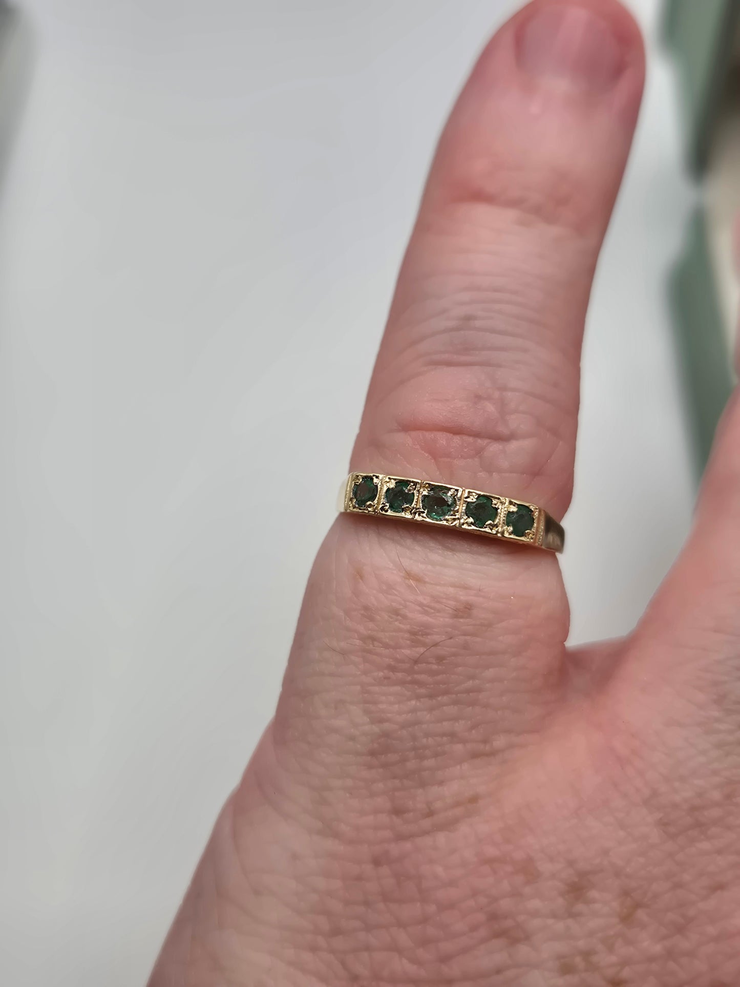 9ct gold emerald ring