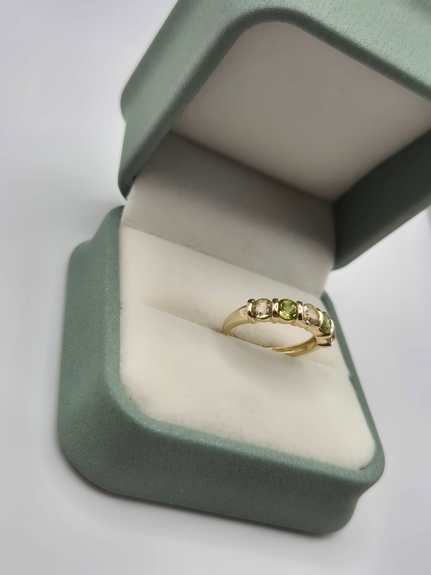 9ct gold peridot and citrine ring