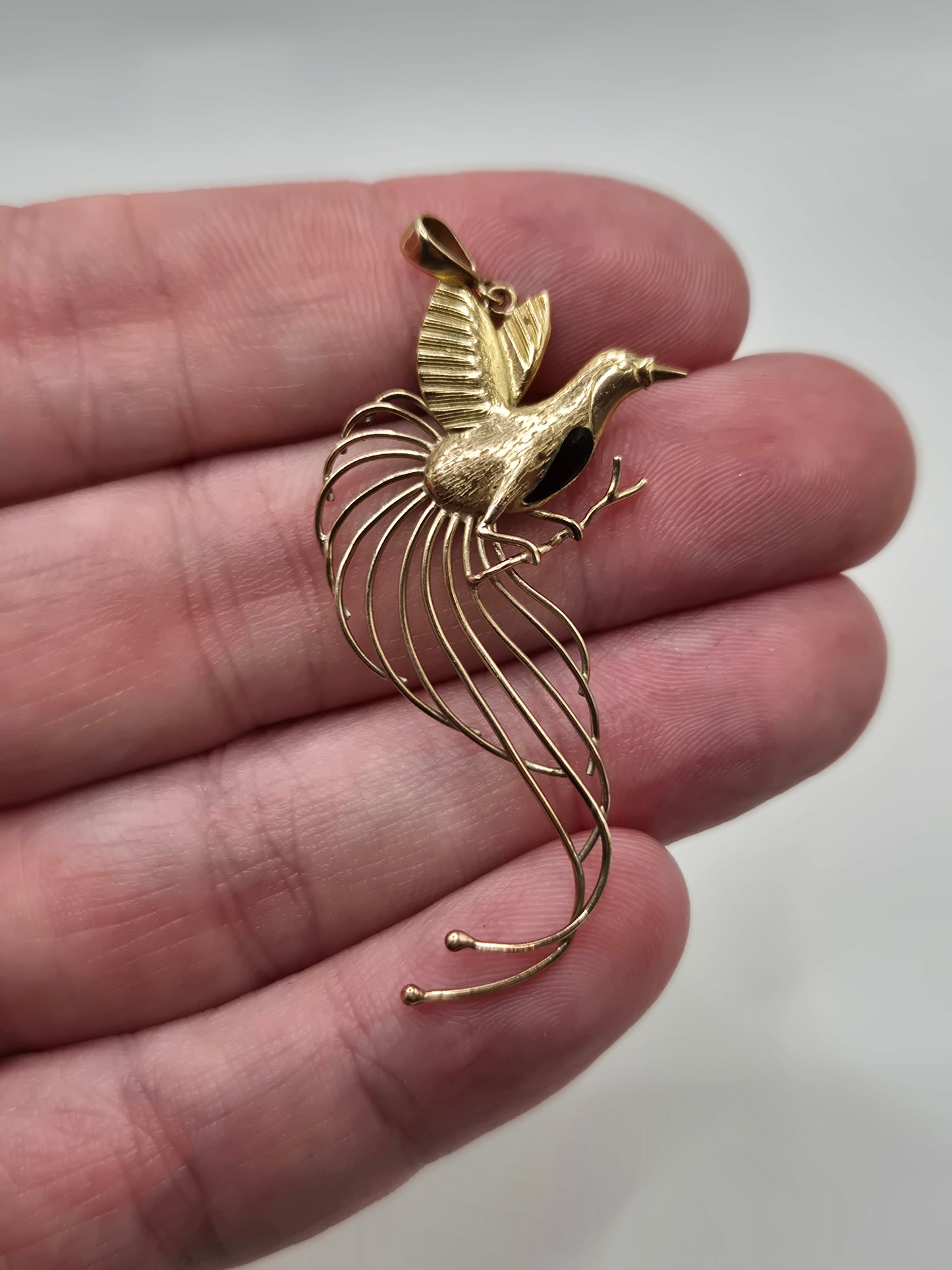 Vintage 9ct gold enamel bird of paradise pendant