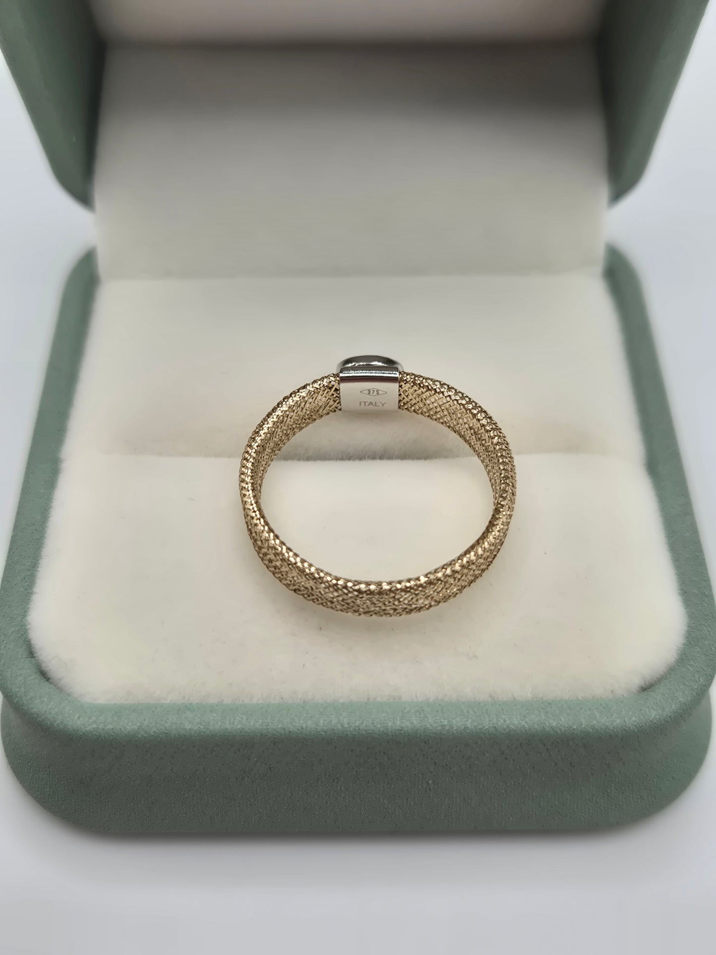 9ct gold extendable mesh cz ring