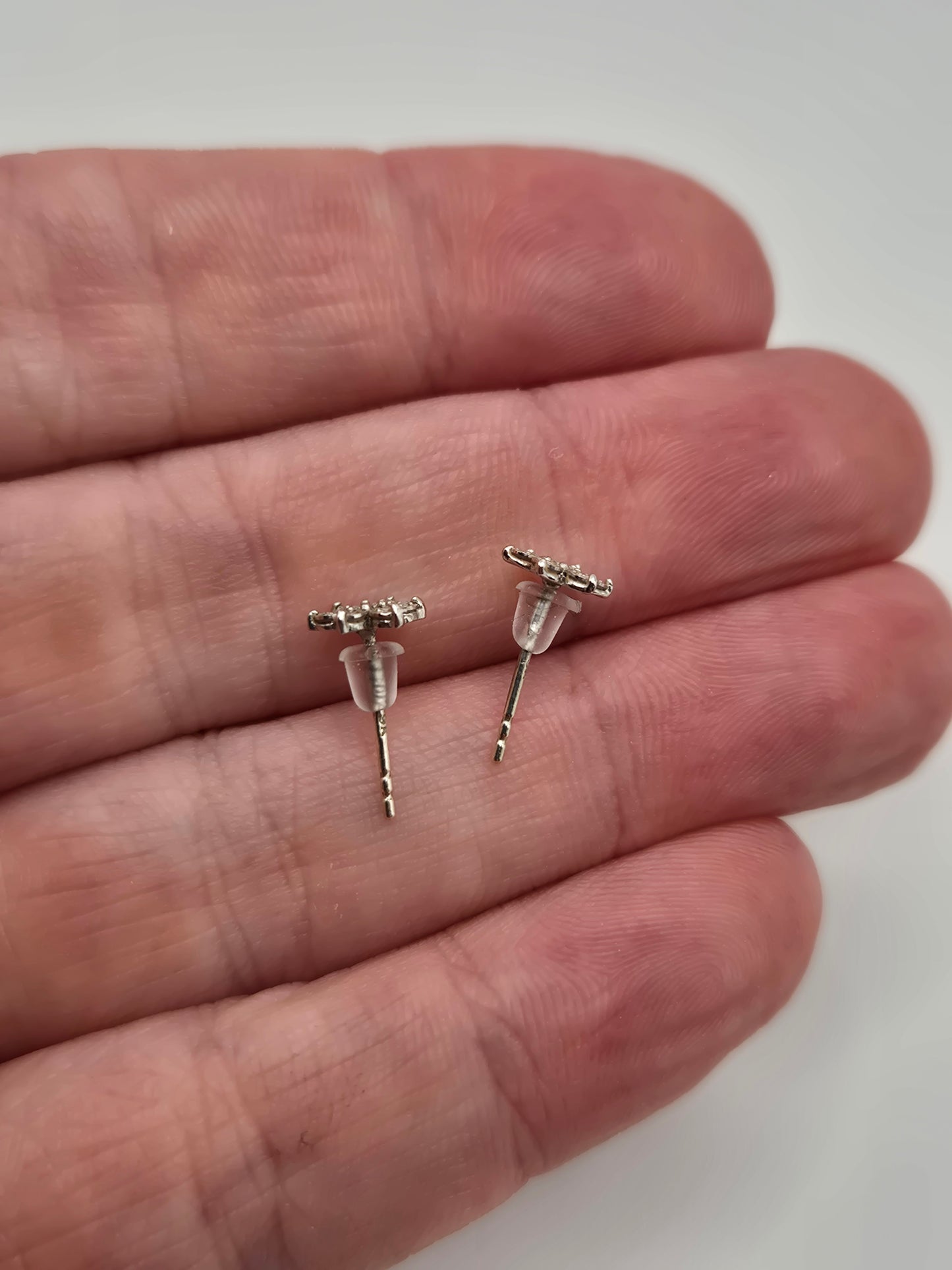 9ct white gold diamond earrings