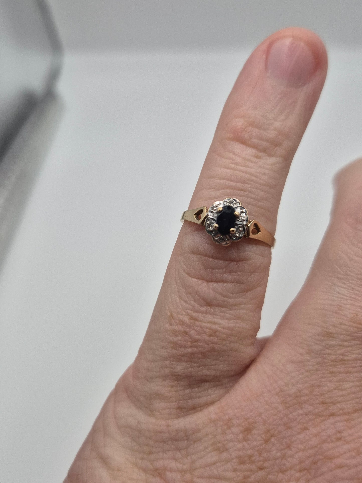 9ct gold sapphire and diamond ring