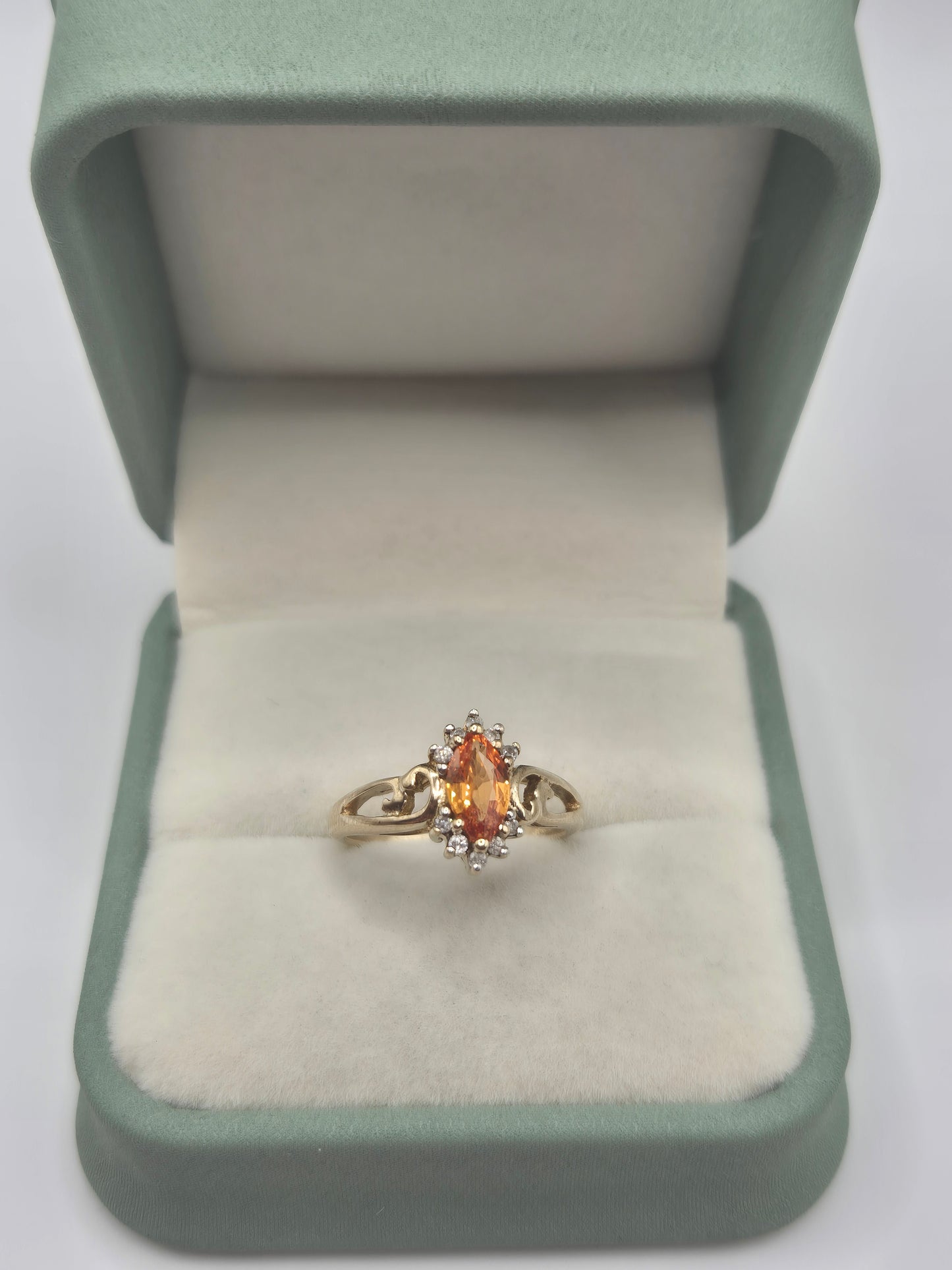 9ct gold citrine and diamond ring