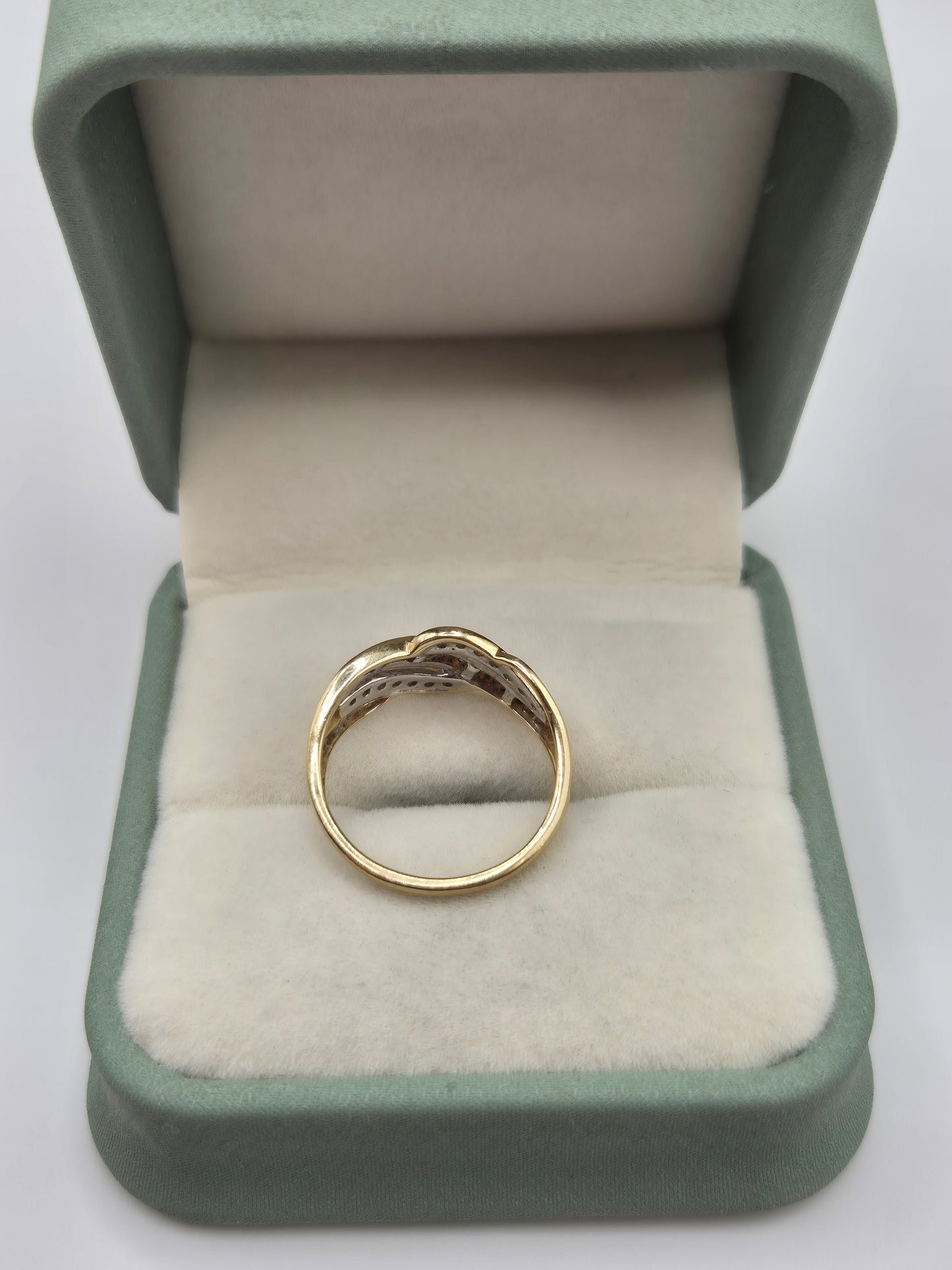 9ct gold red and white diamond ring