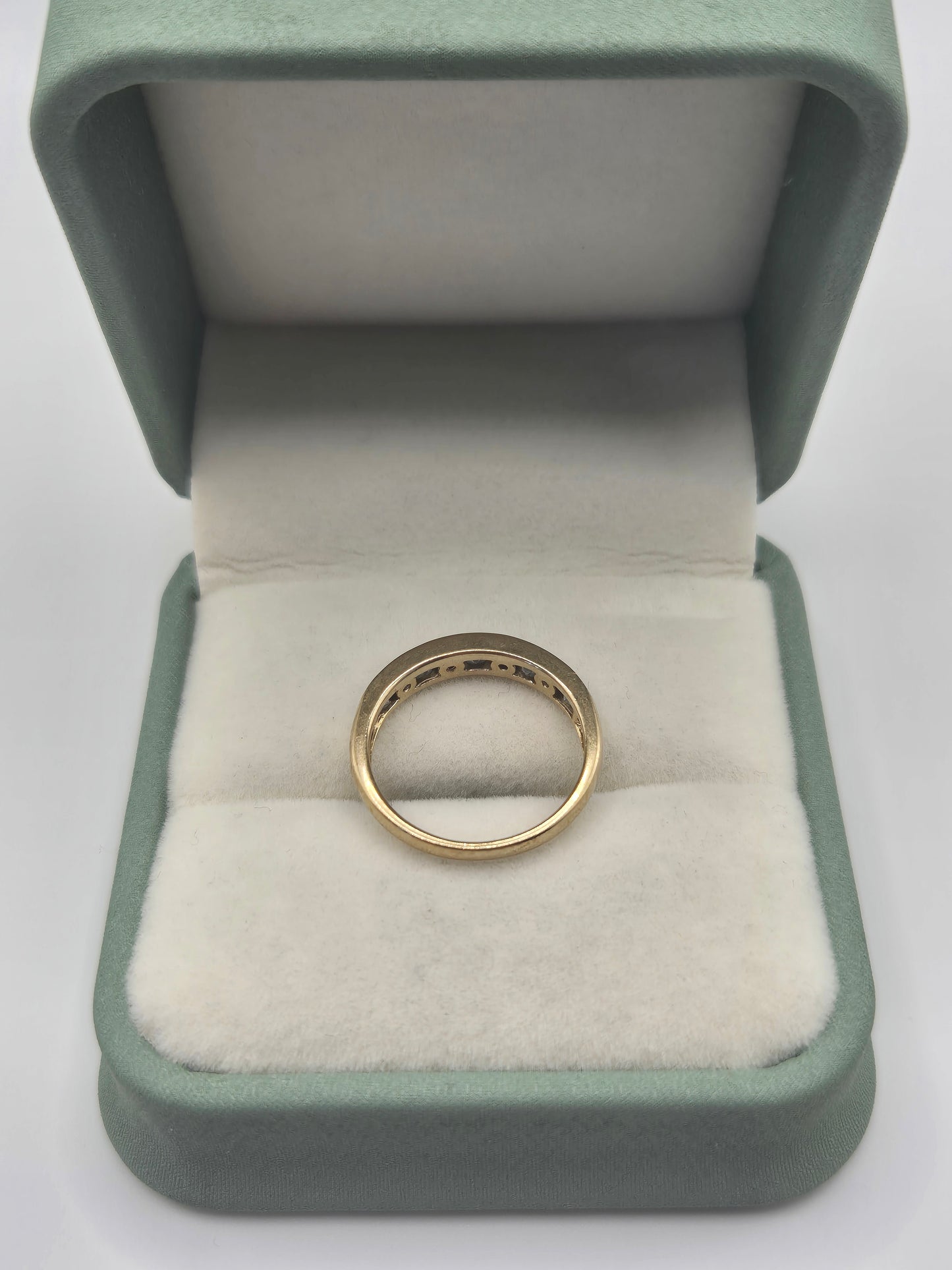 9ct gold tanzanite and zircon ring