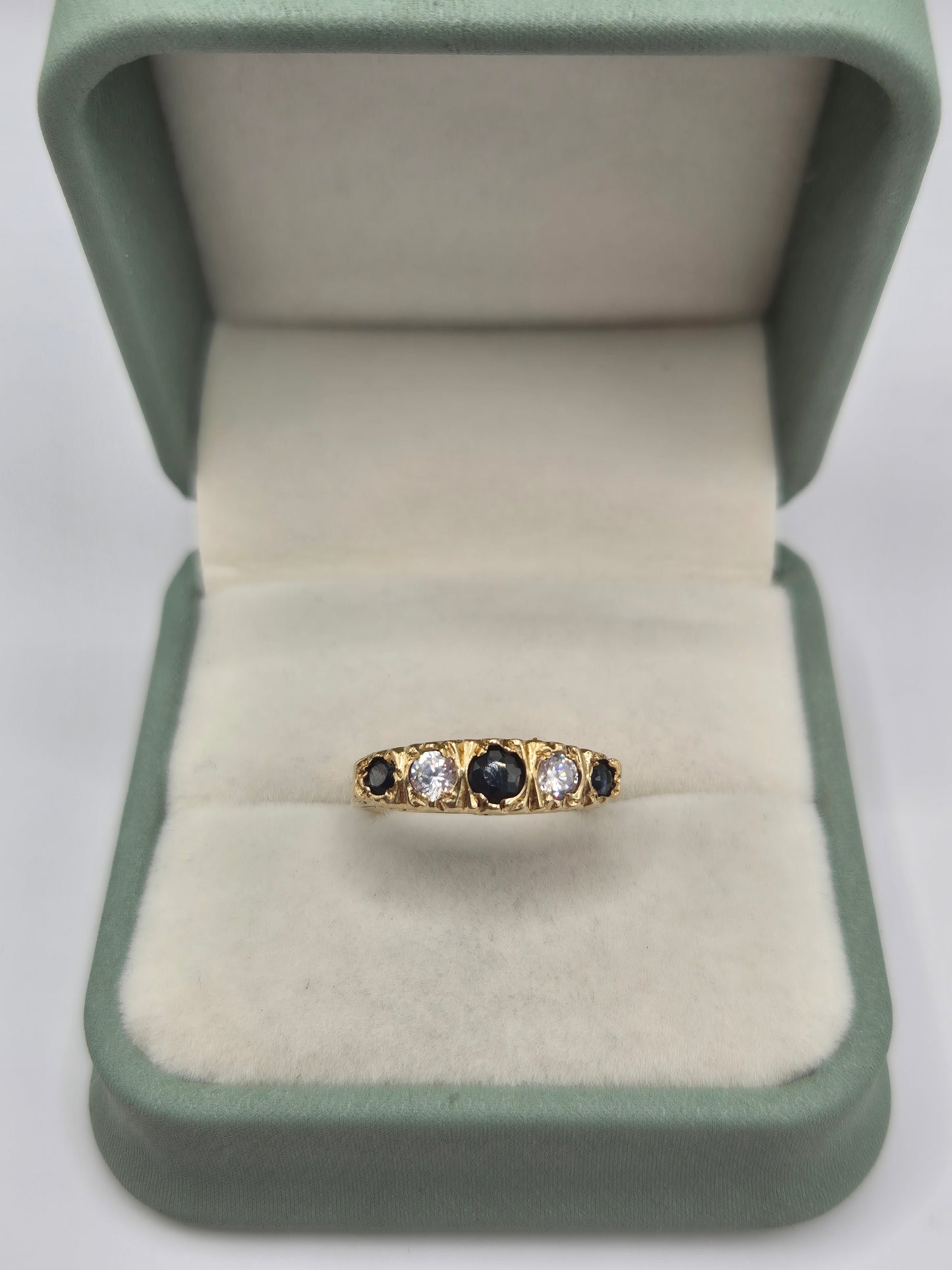9ct gold sapphire and cz ring