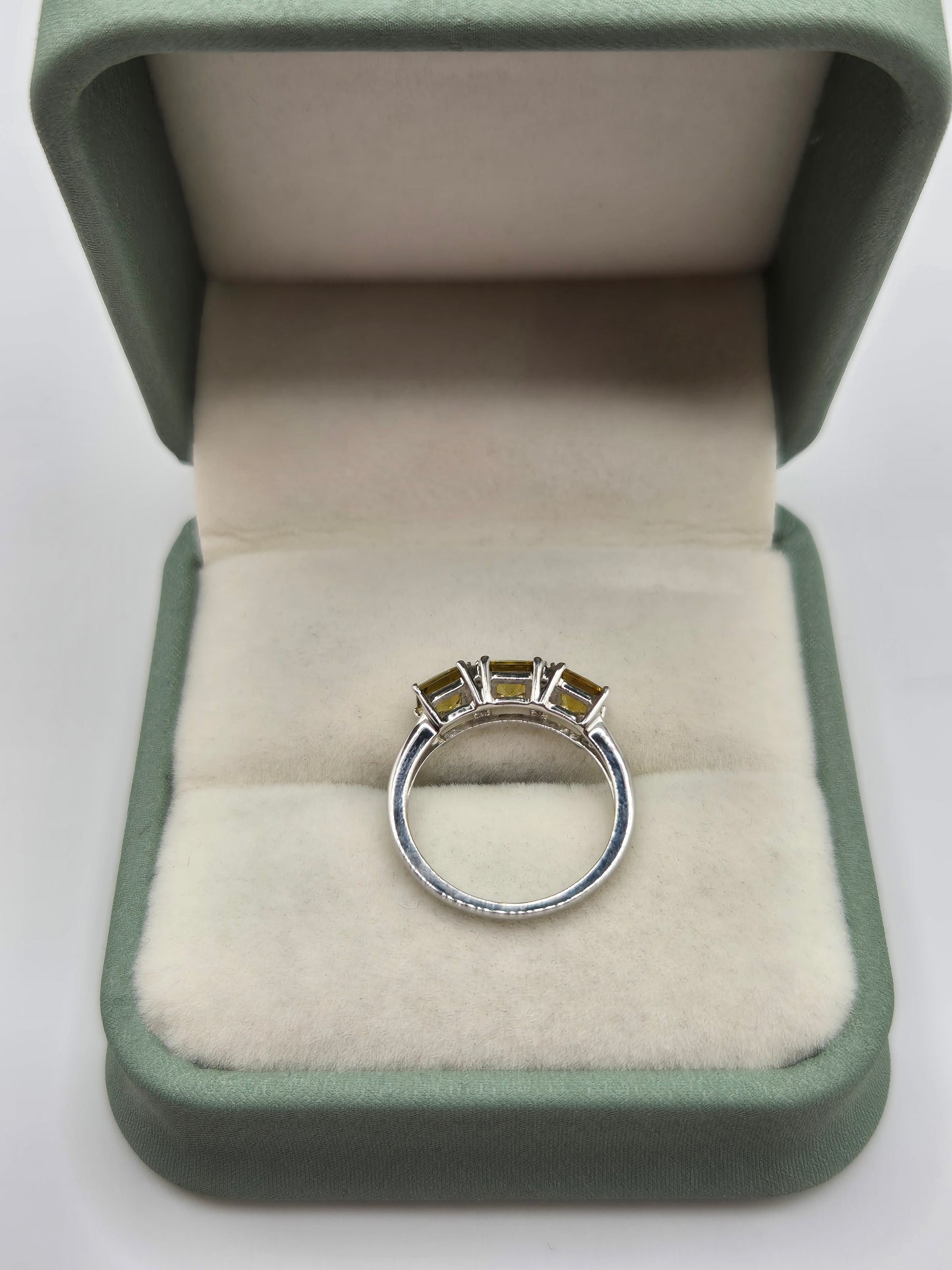 9ct white gold citrine and zircon ring