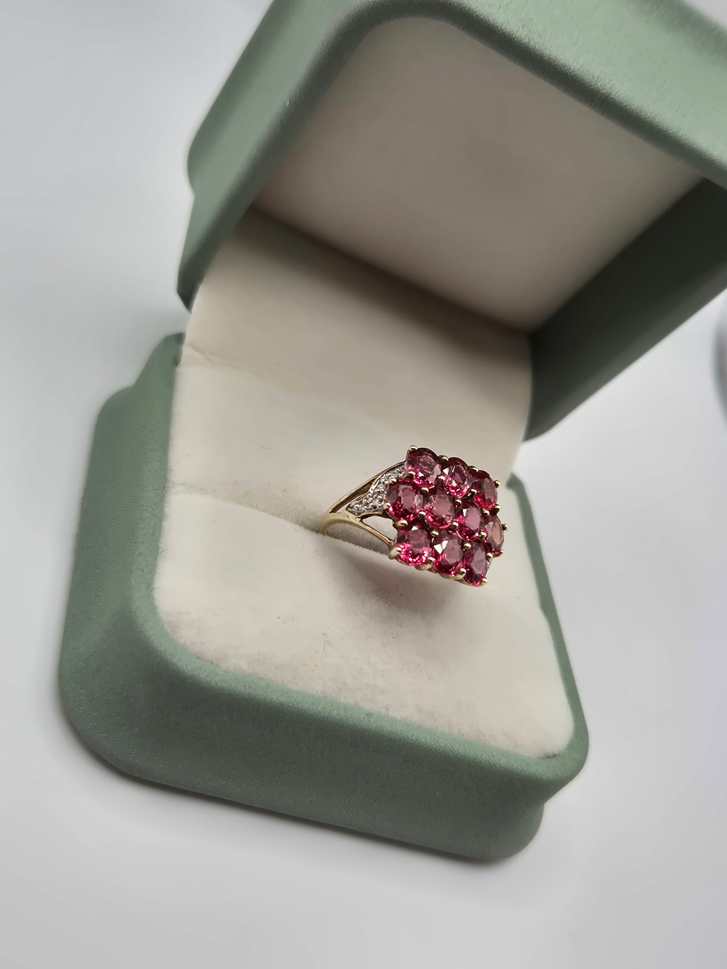 9ct gold fancy sapphire and diamond ring