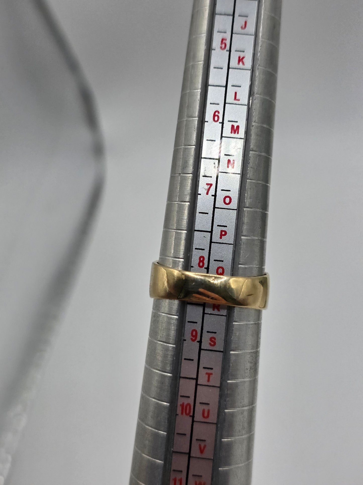 9ct gold diamond signet ring