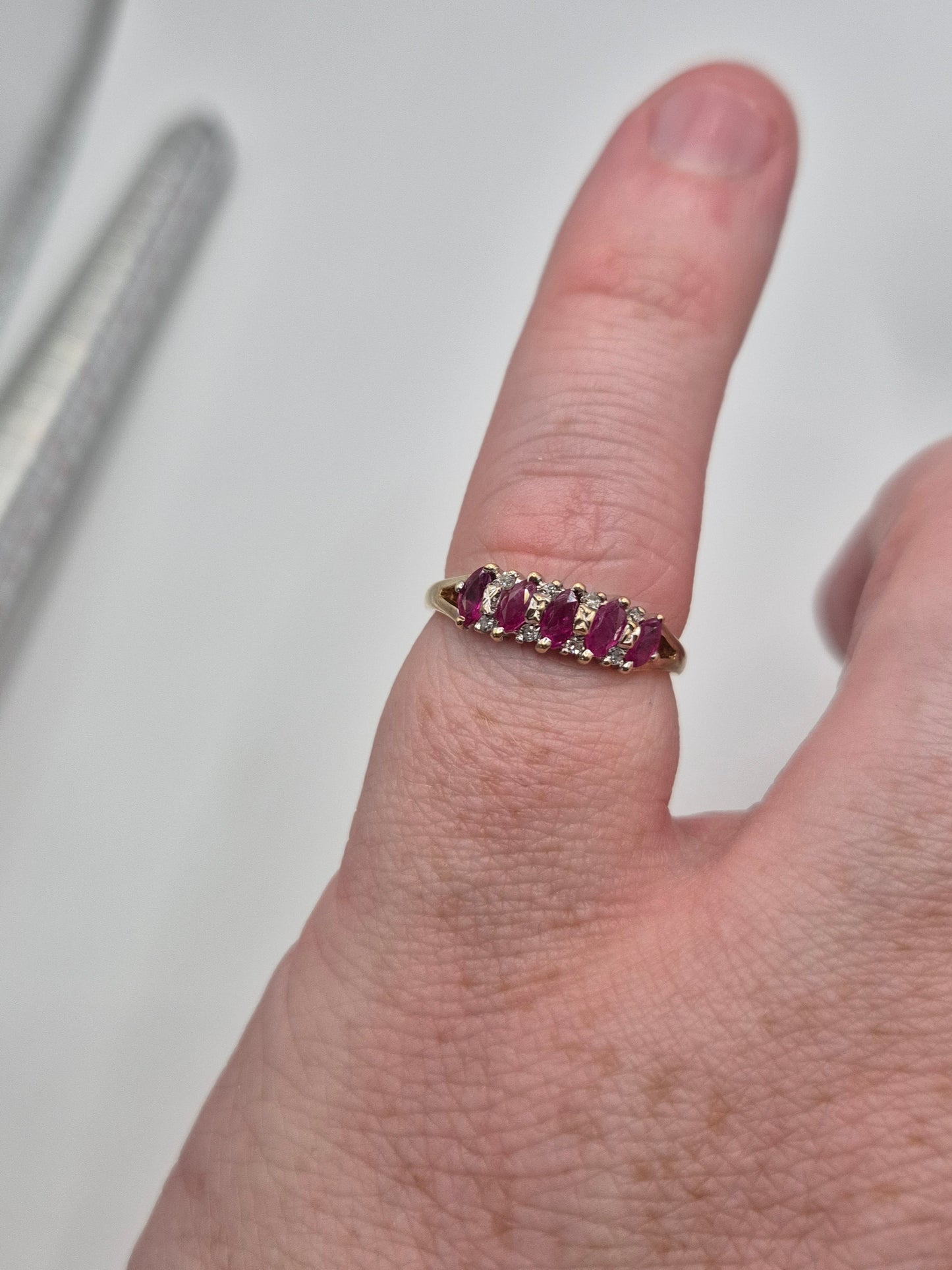 9ct gold ruby and diamond ring