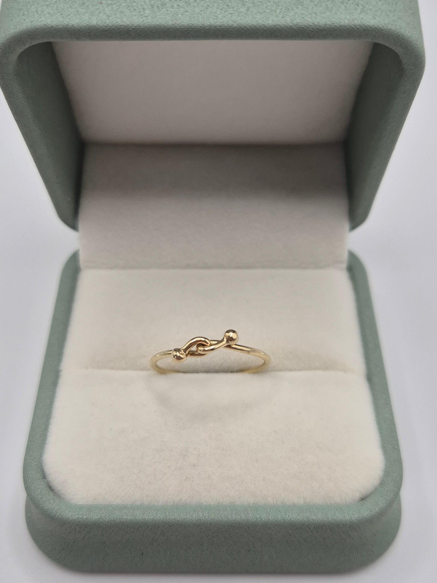 9ct gold ring