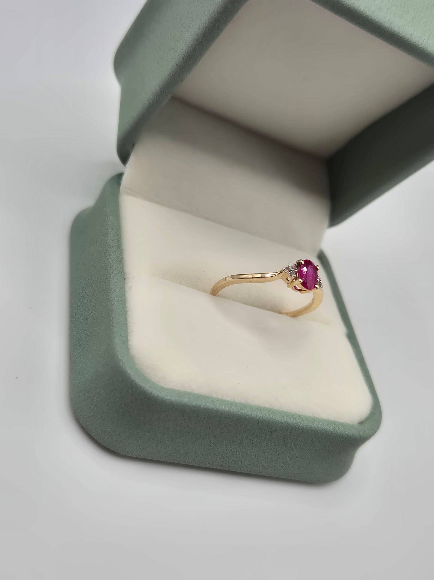 9ct gold ruby and diamond ring