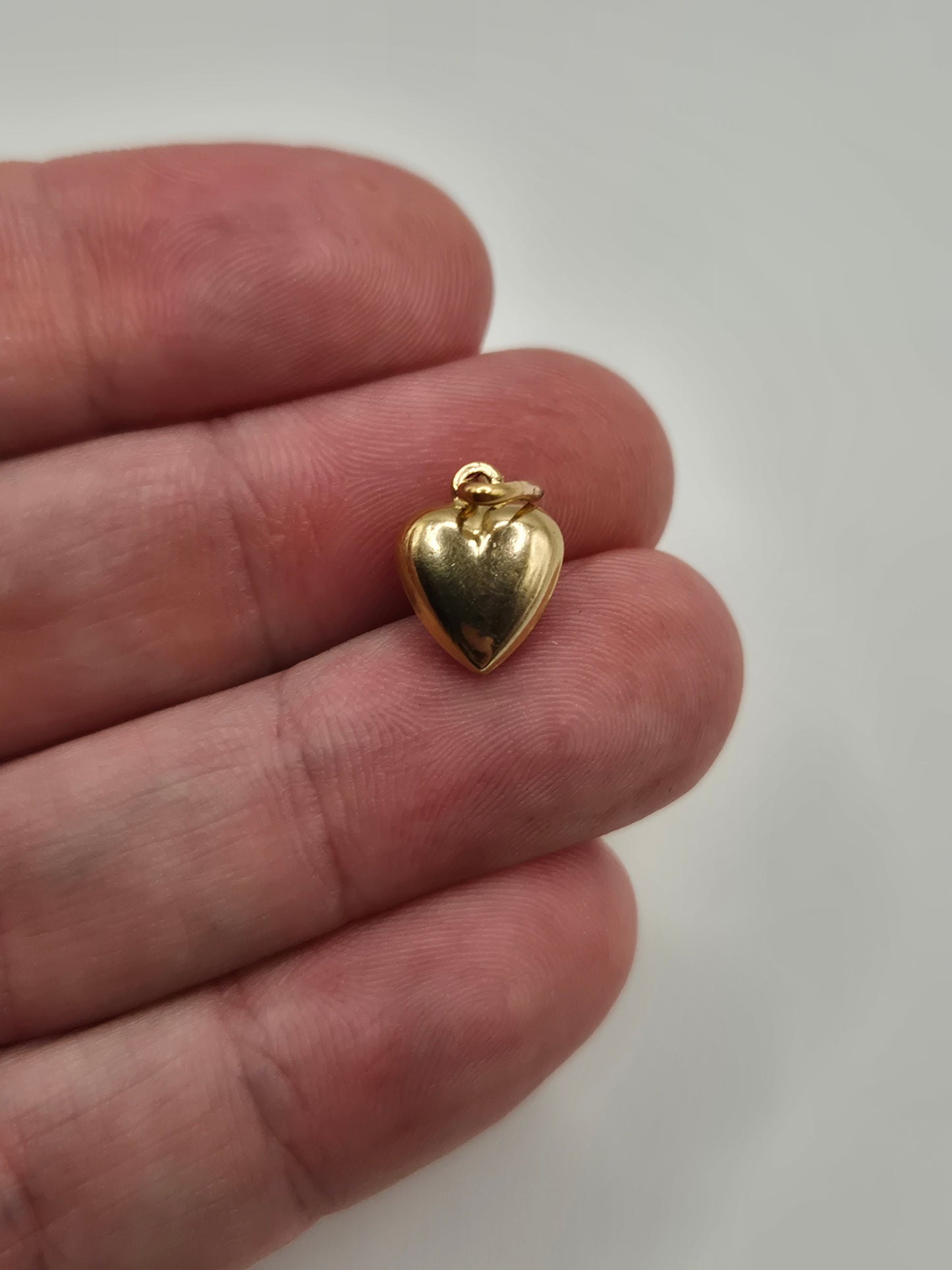 9ct gold heart charm