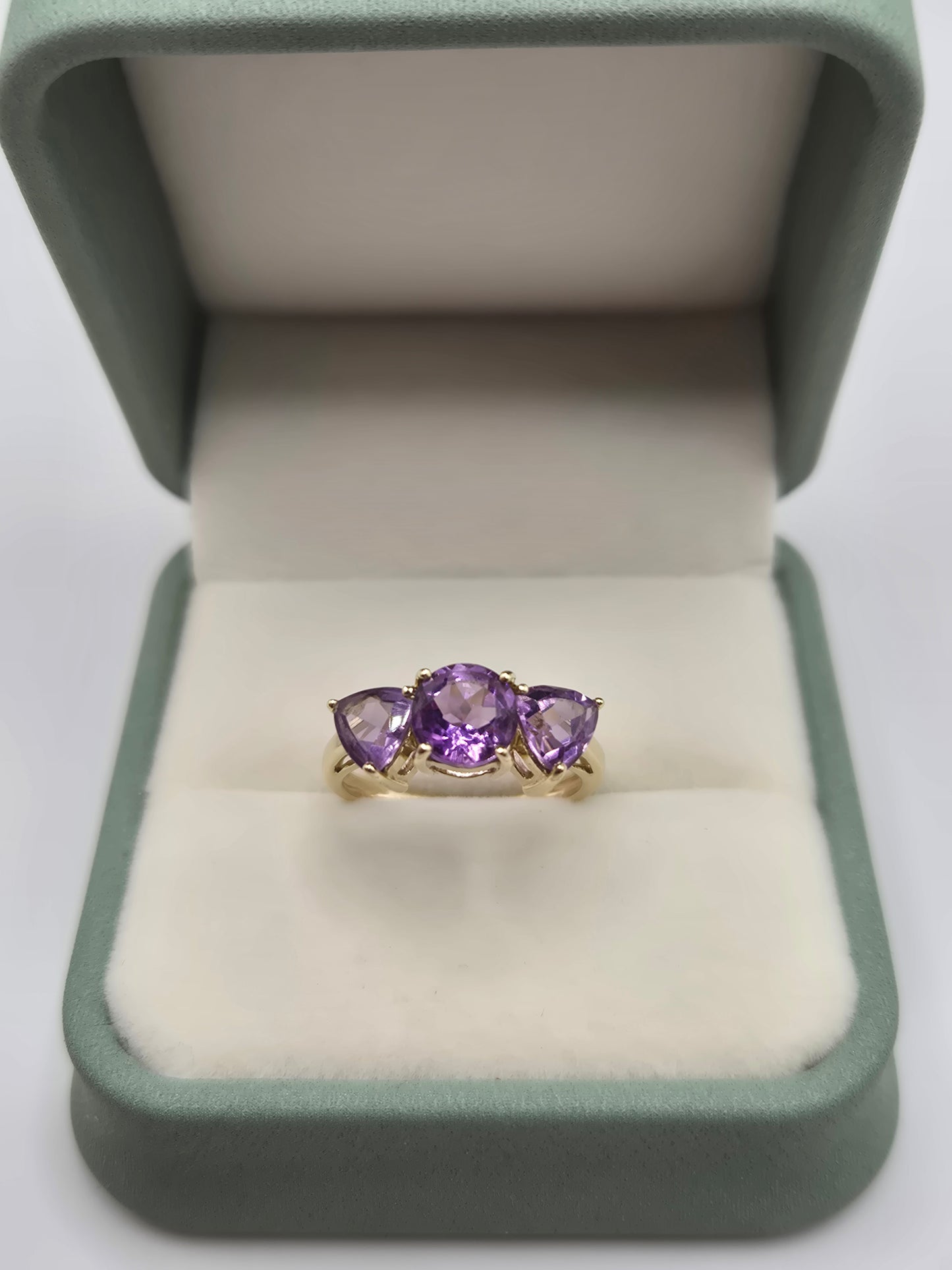 9ct gold amethyst ring