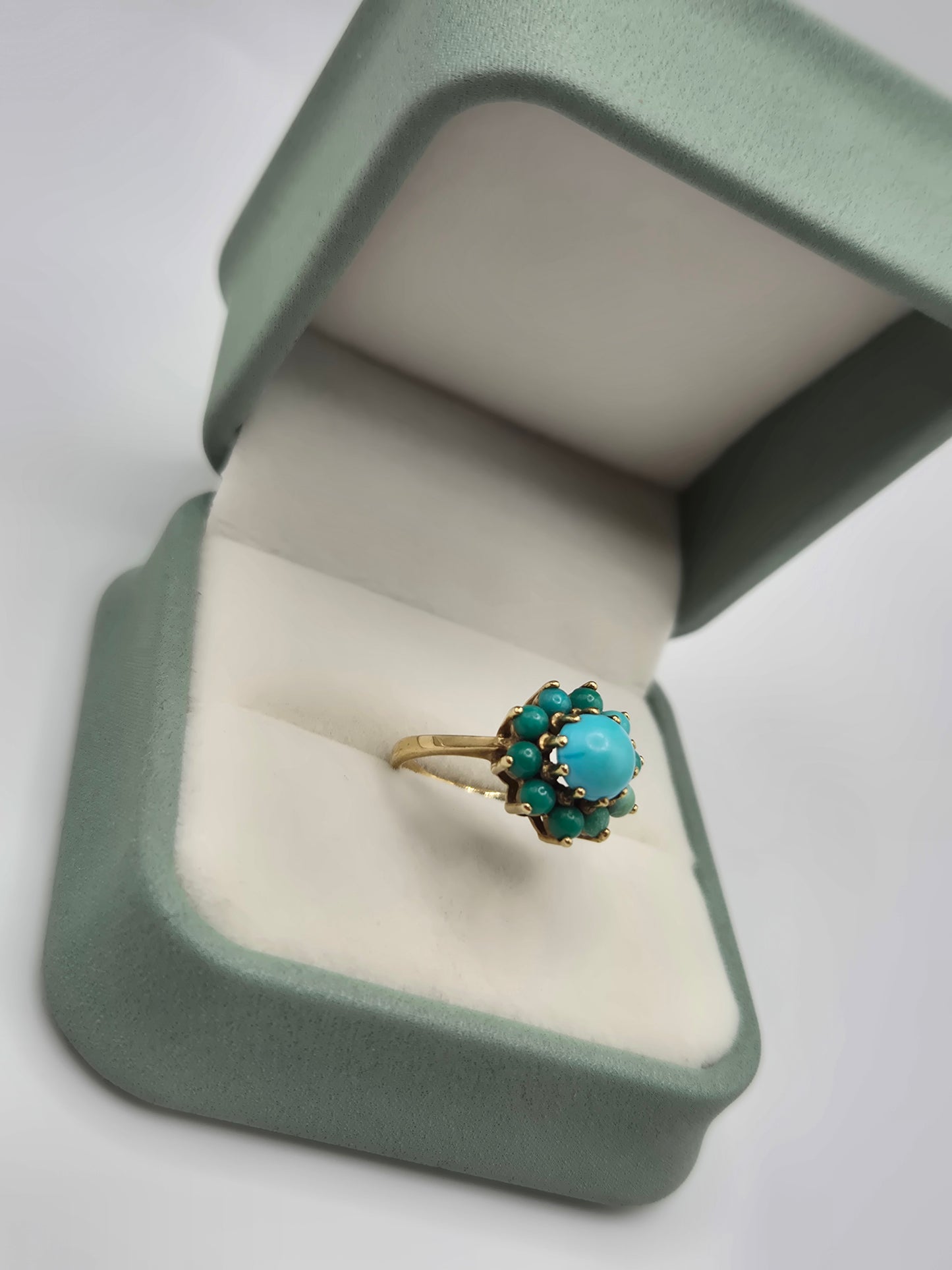 9ct gold turquoise ring