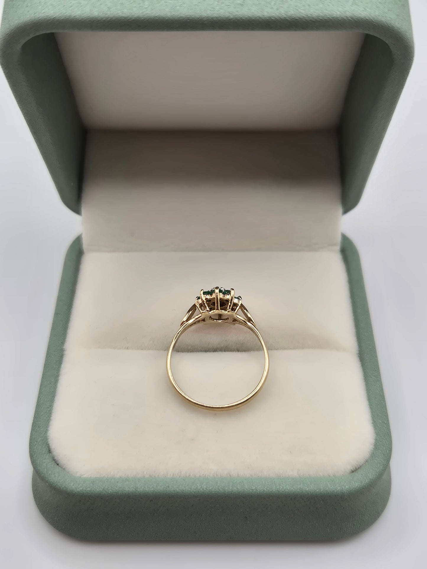 9ct gold emerald and diamond ring