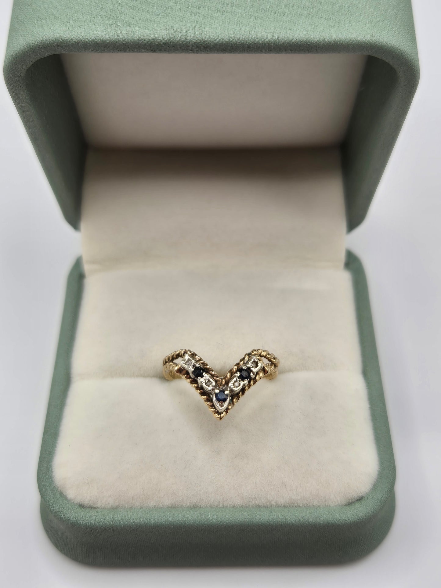 9ct gold sapphire and diamond wishbone ring