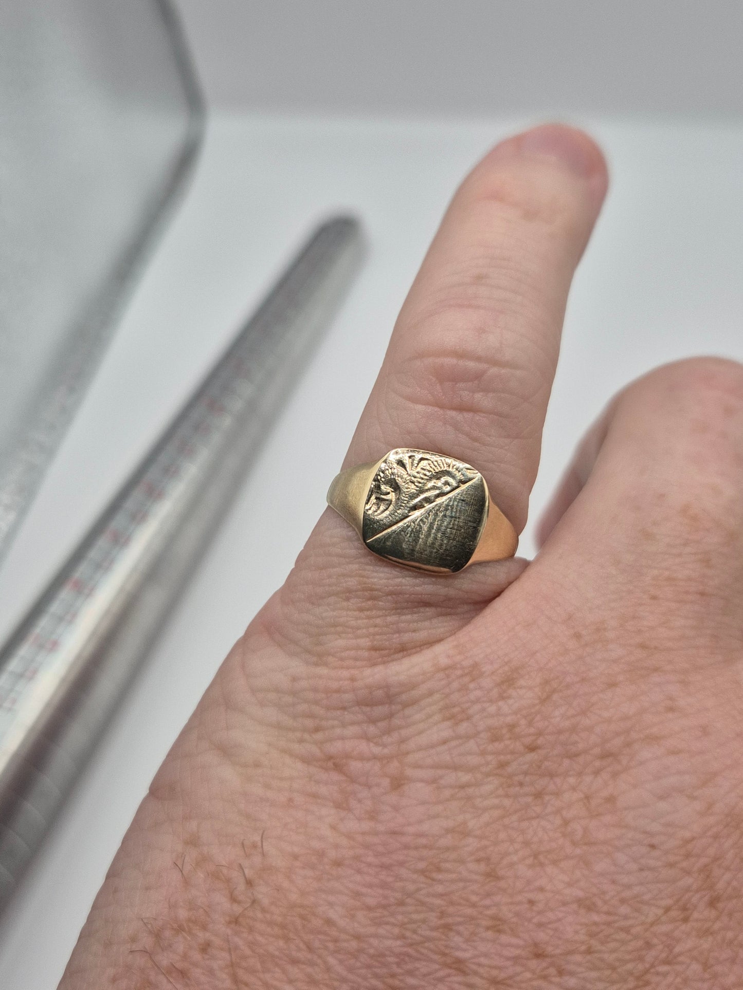 9ct gold signet ring