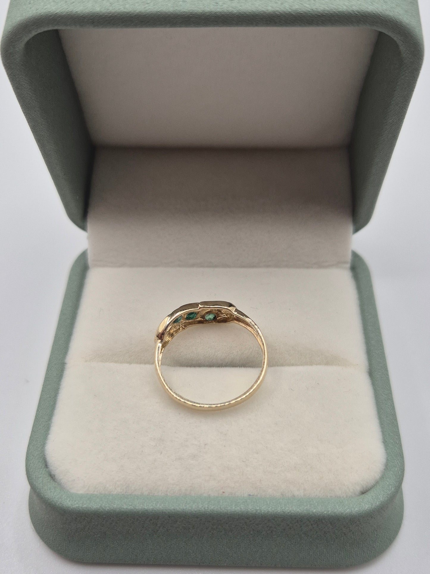 9ct gold emerald ring