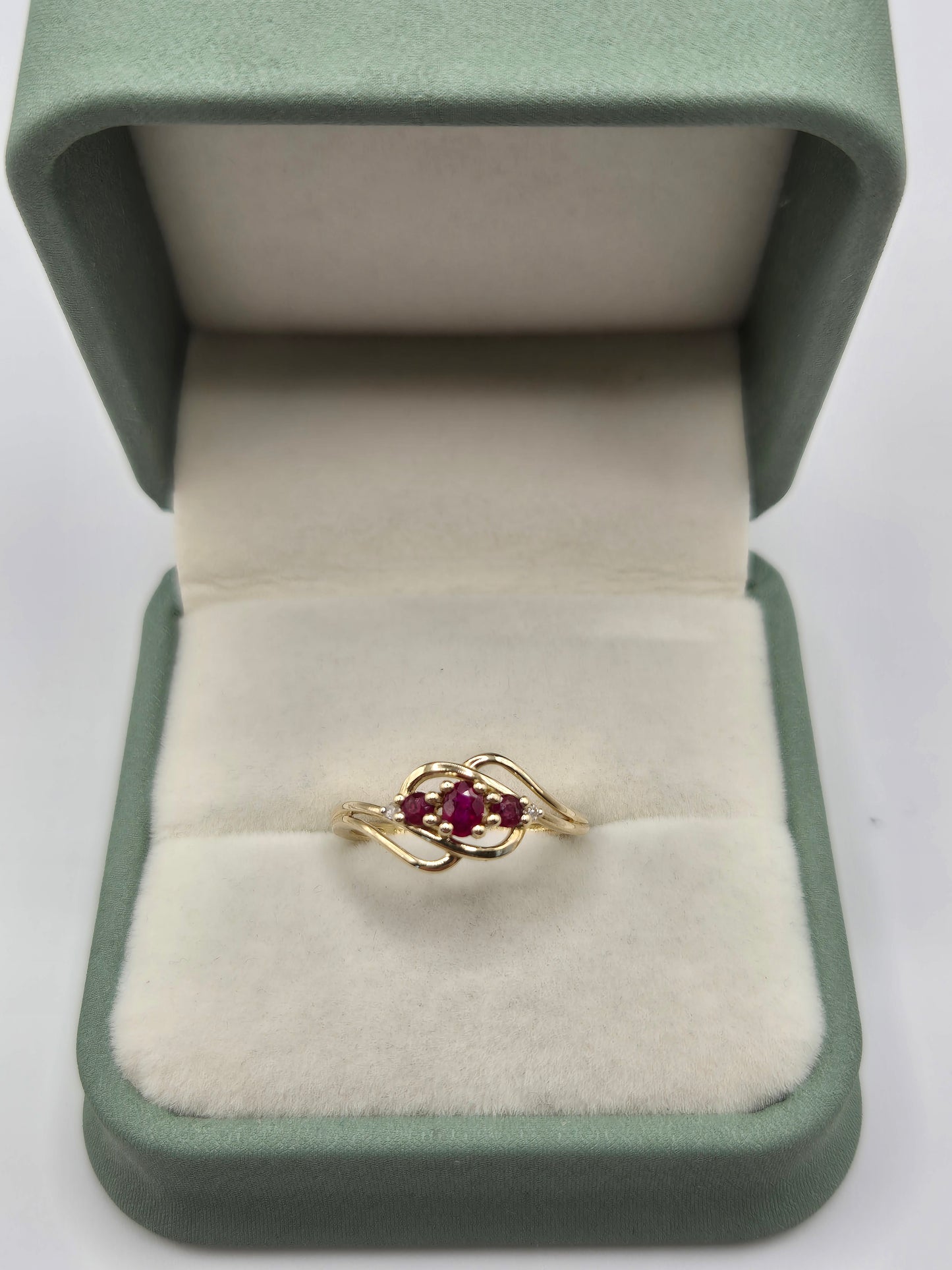 9ct gold ruby and diamond ring