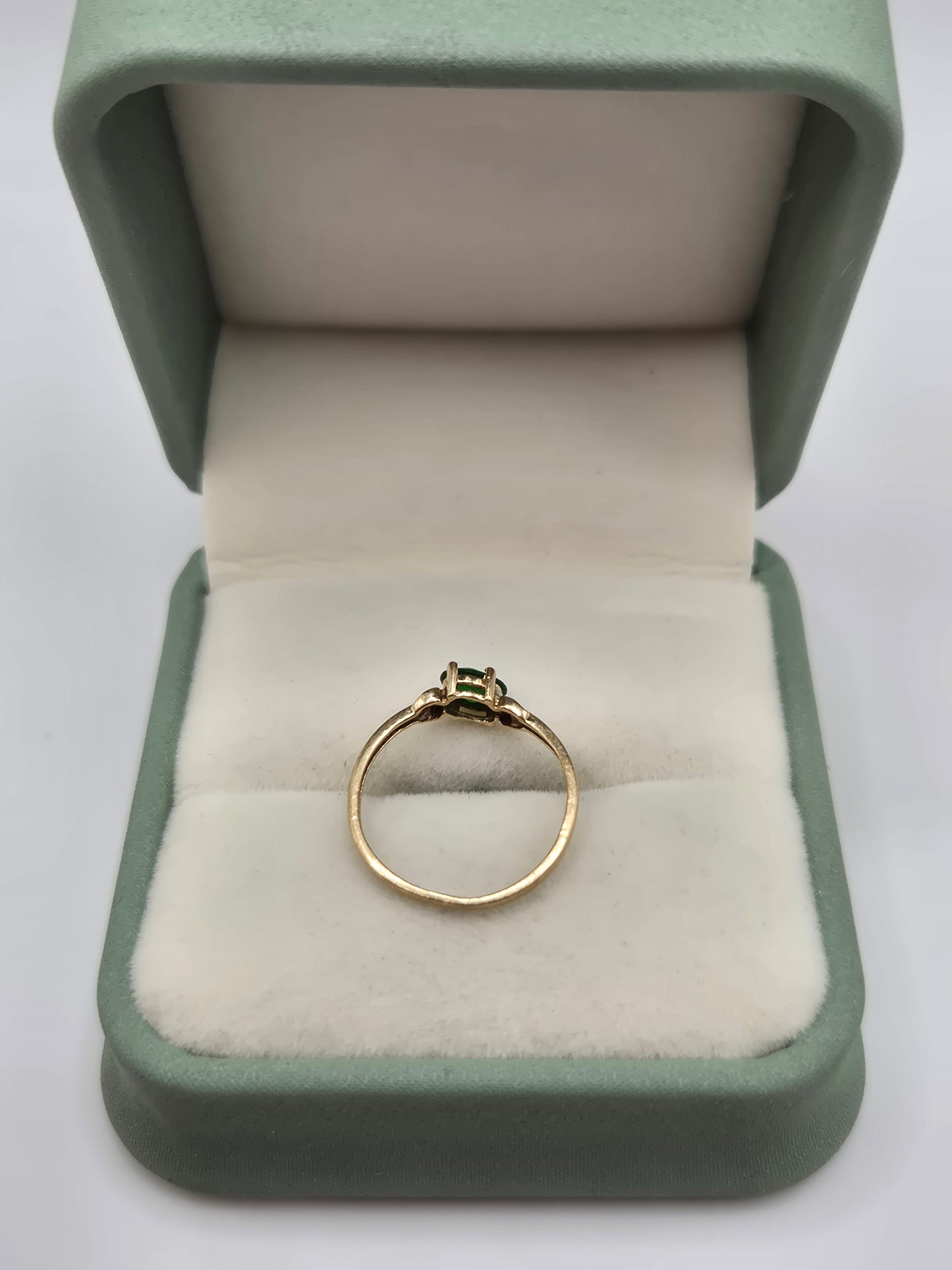 9ct gold diopside ring