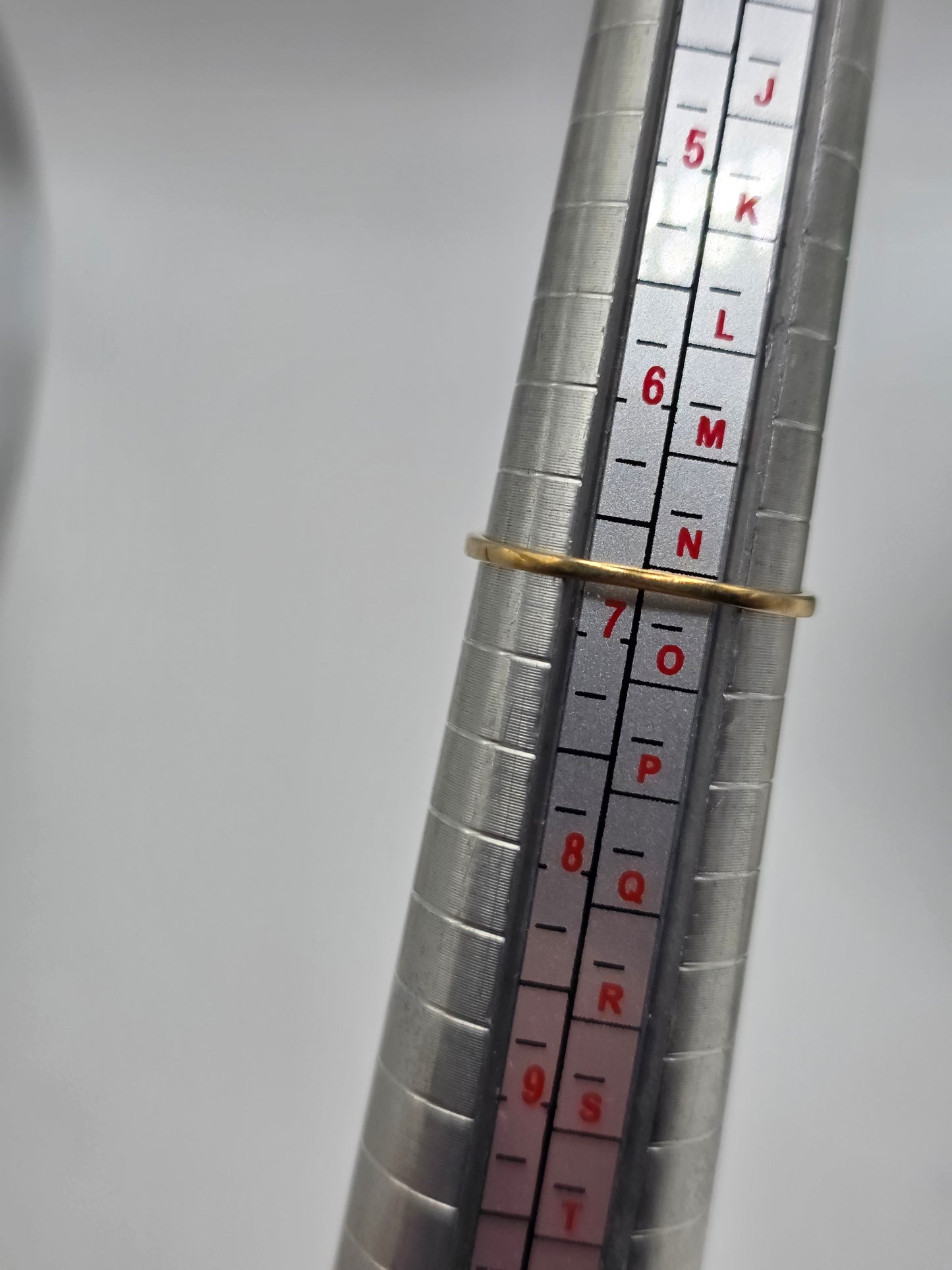 9ct gold ruby and diamond ring