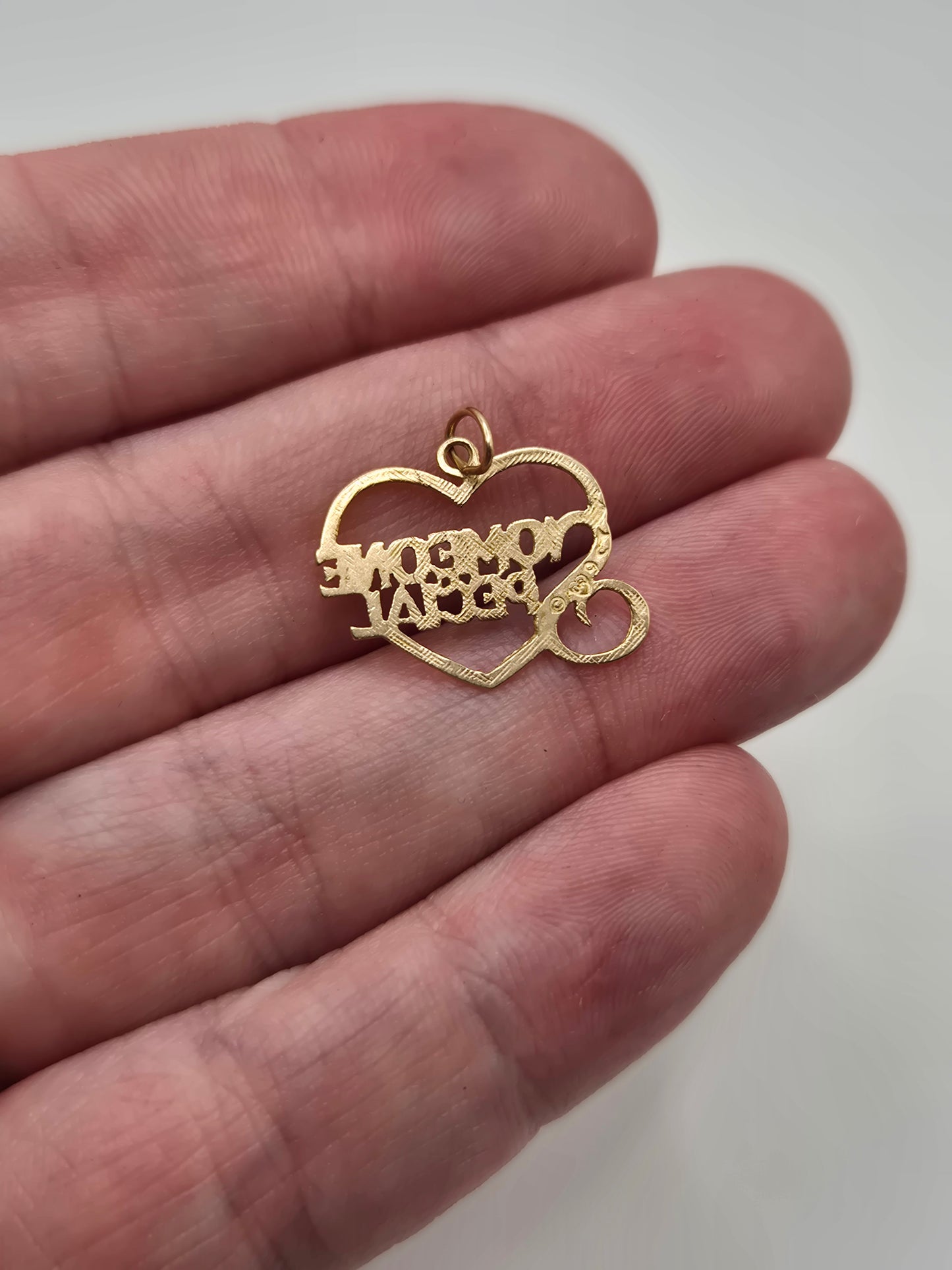 9ct gold "special someone" pendant