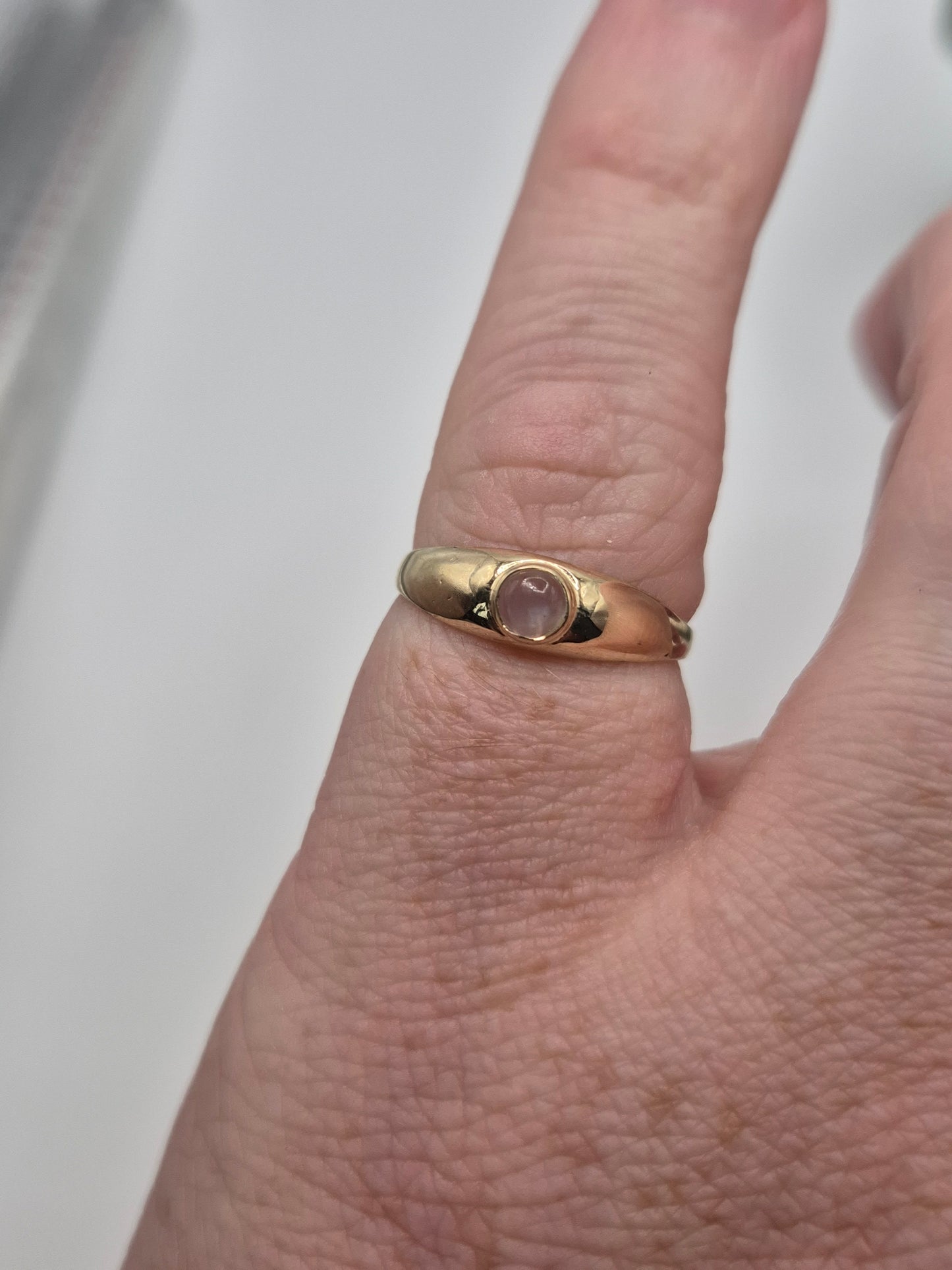 9ct gold moonstone gypsy ring