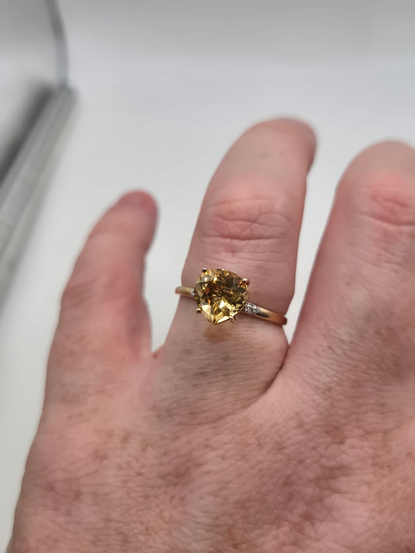 9ct gold citrine and diamond ring