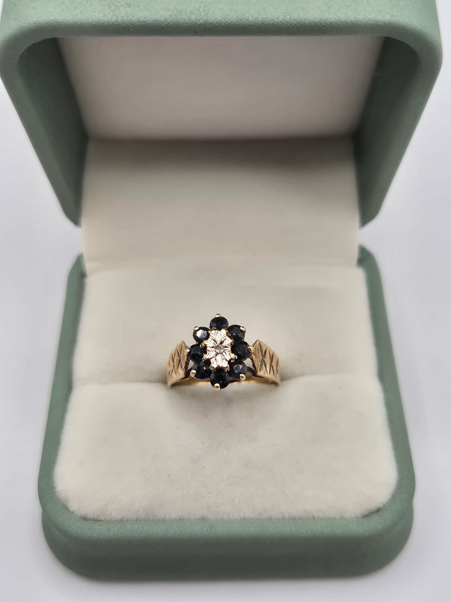 9ct gold sapphire and diamond ring