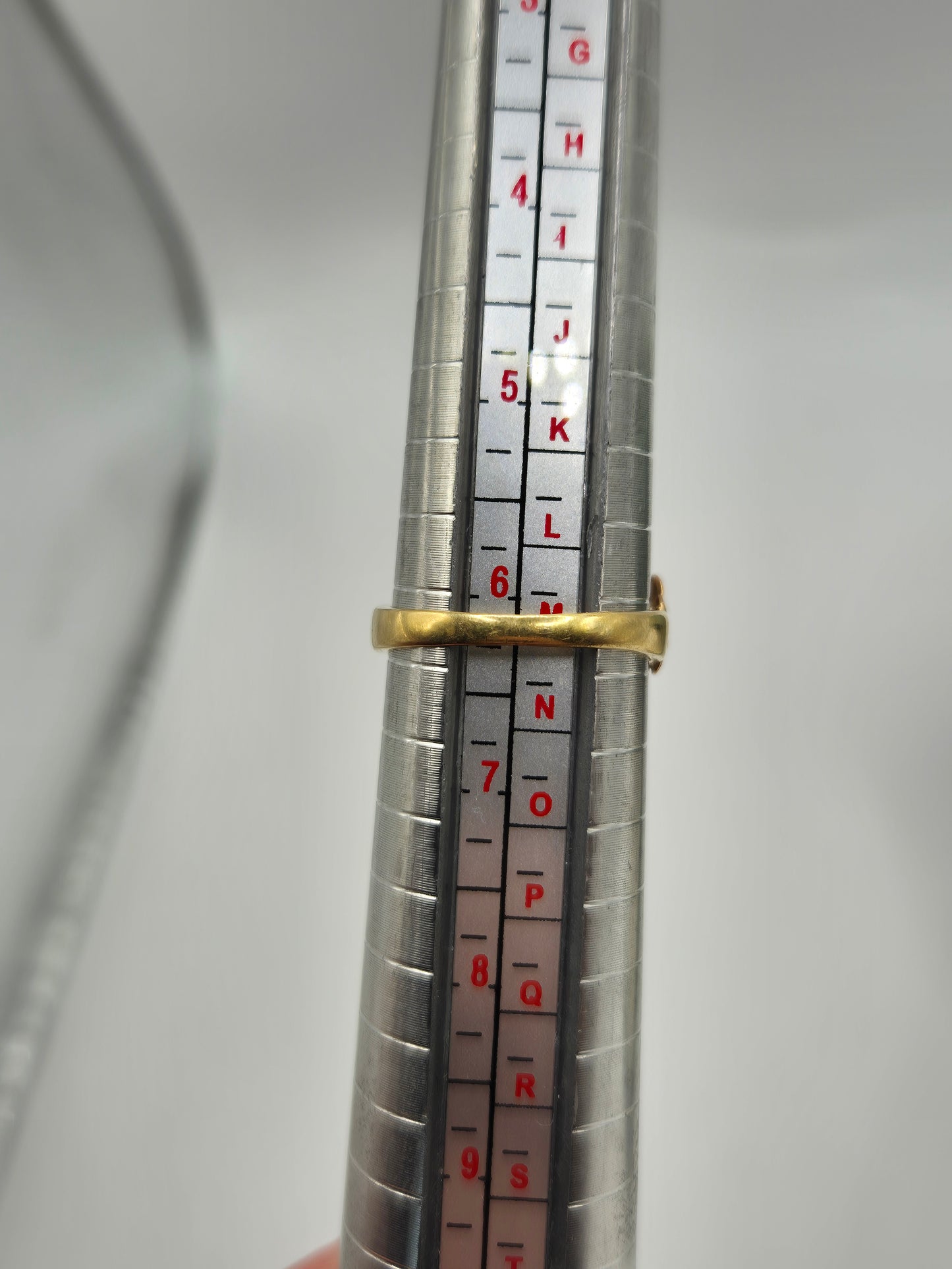 18ct tri gold flower ring