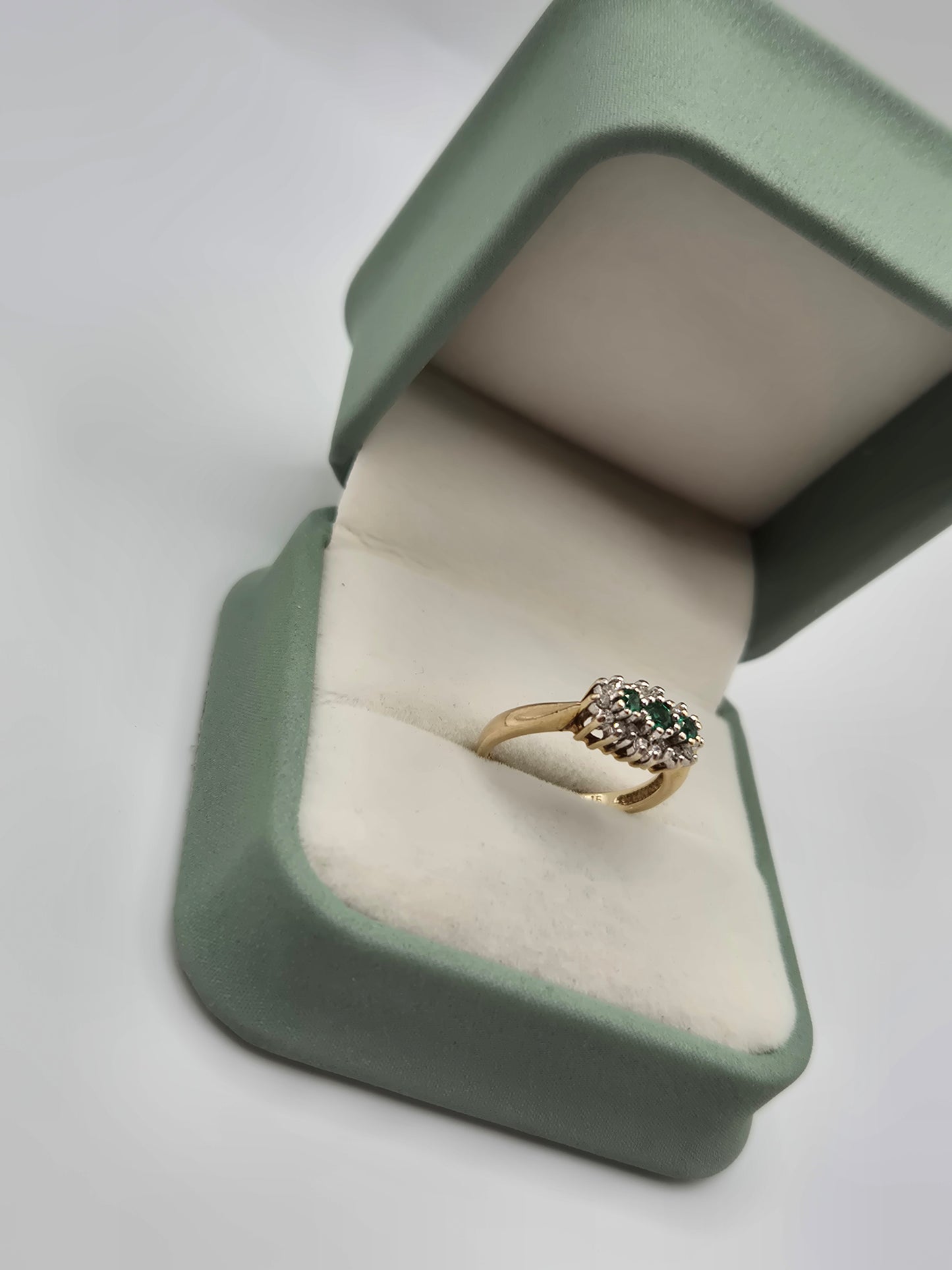 9ct gold emerald and diamond ring