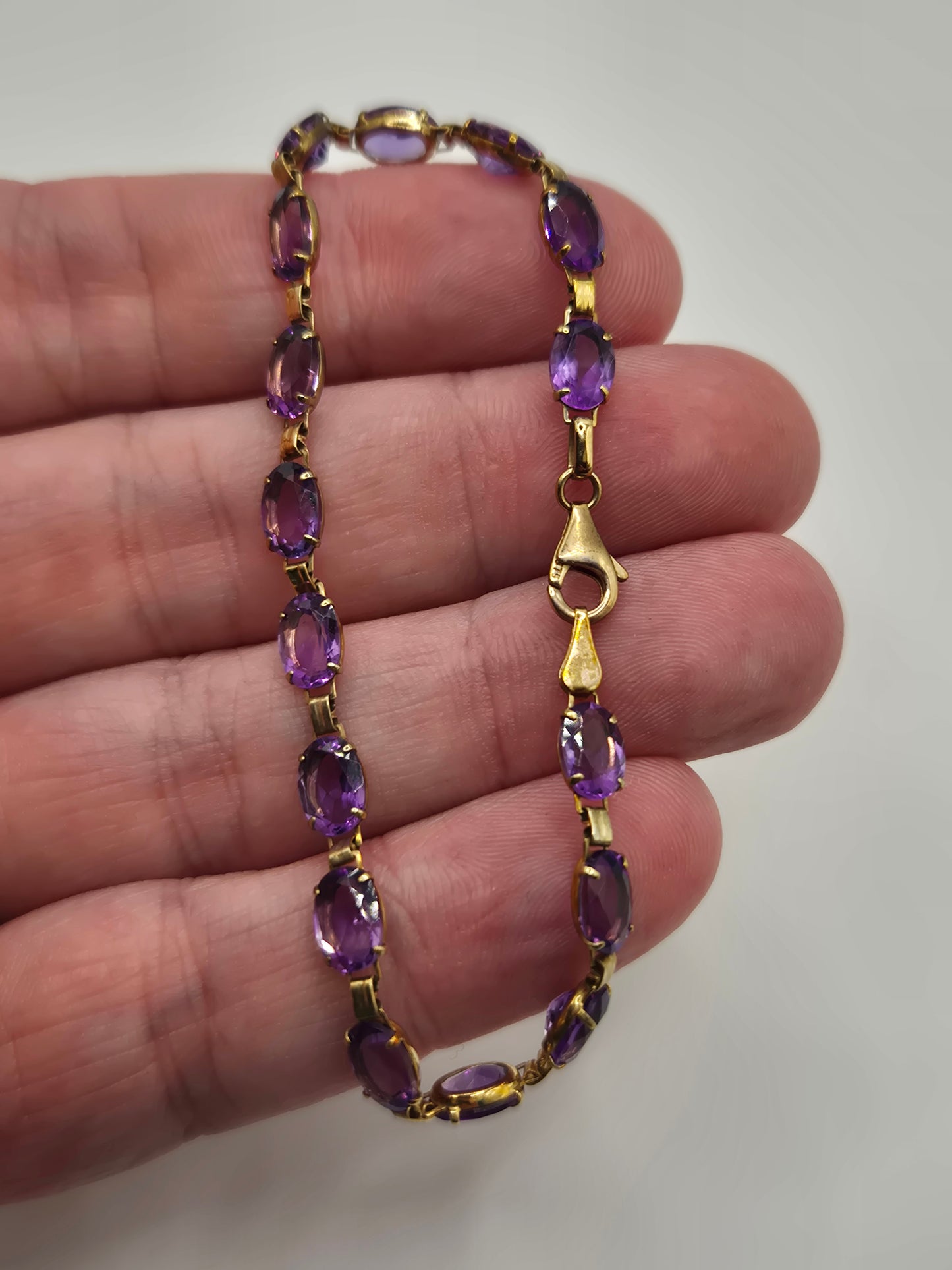 9ct gold amethyst bracelet