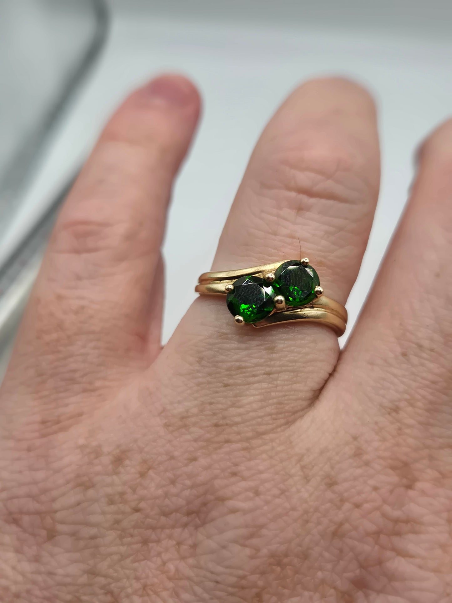 9ct gold diopside ring