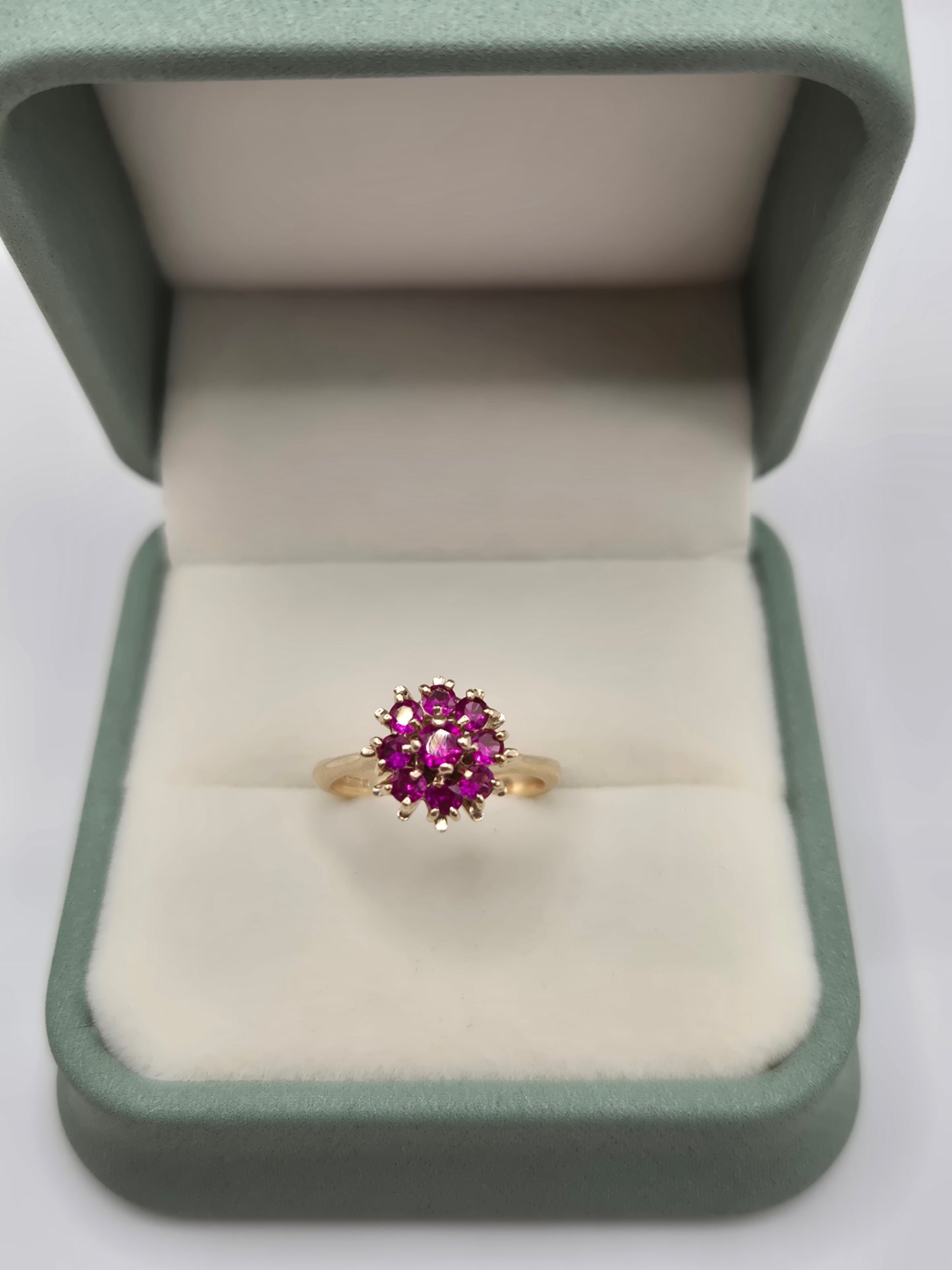 9ct gold synthetic ruby ring