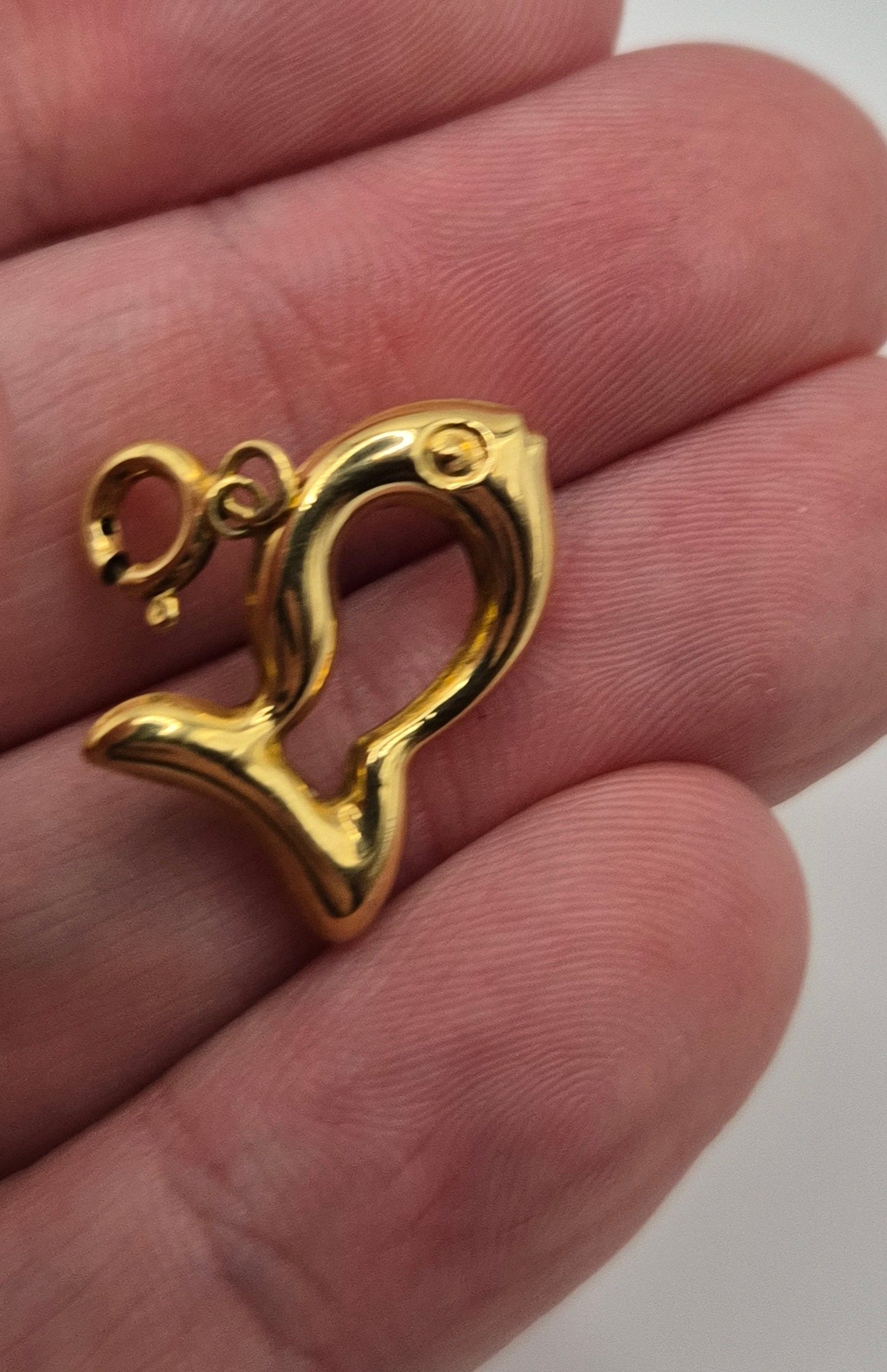 9ct gold fish charm