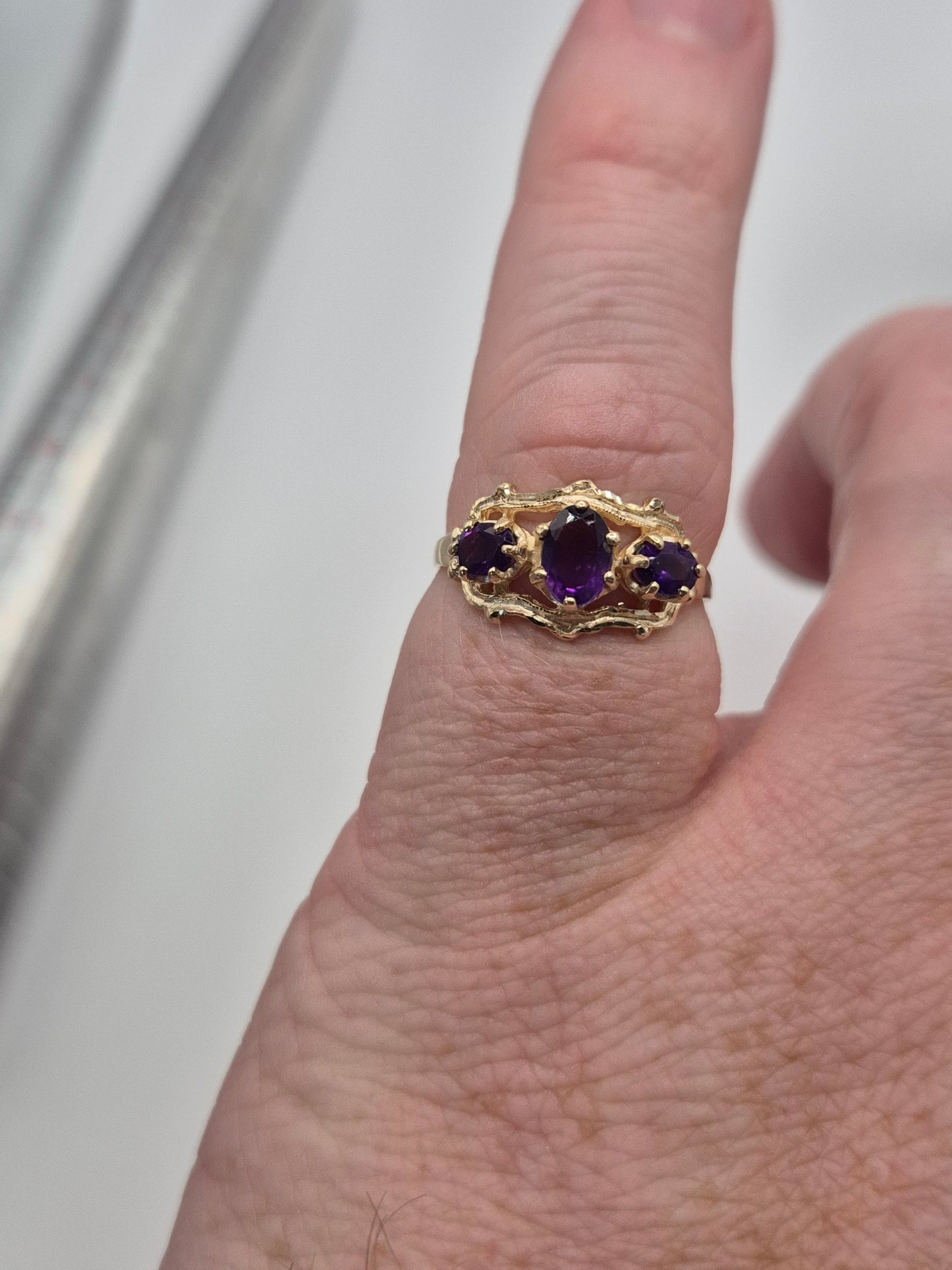 9ct gold amethyst ring