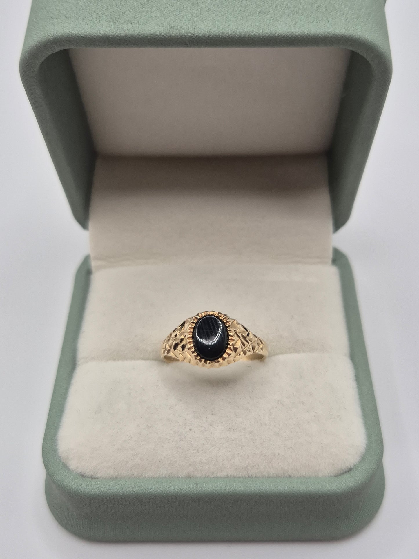 9ct gold onyx signet ring