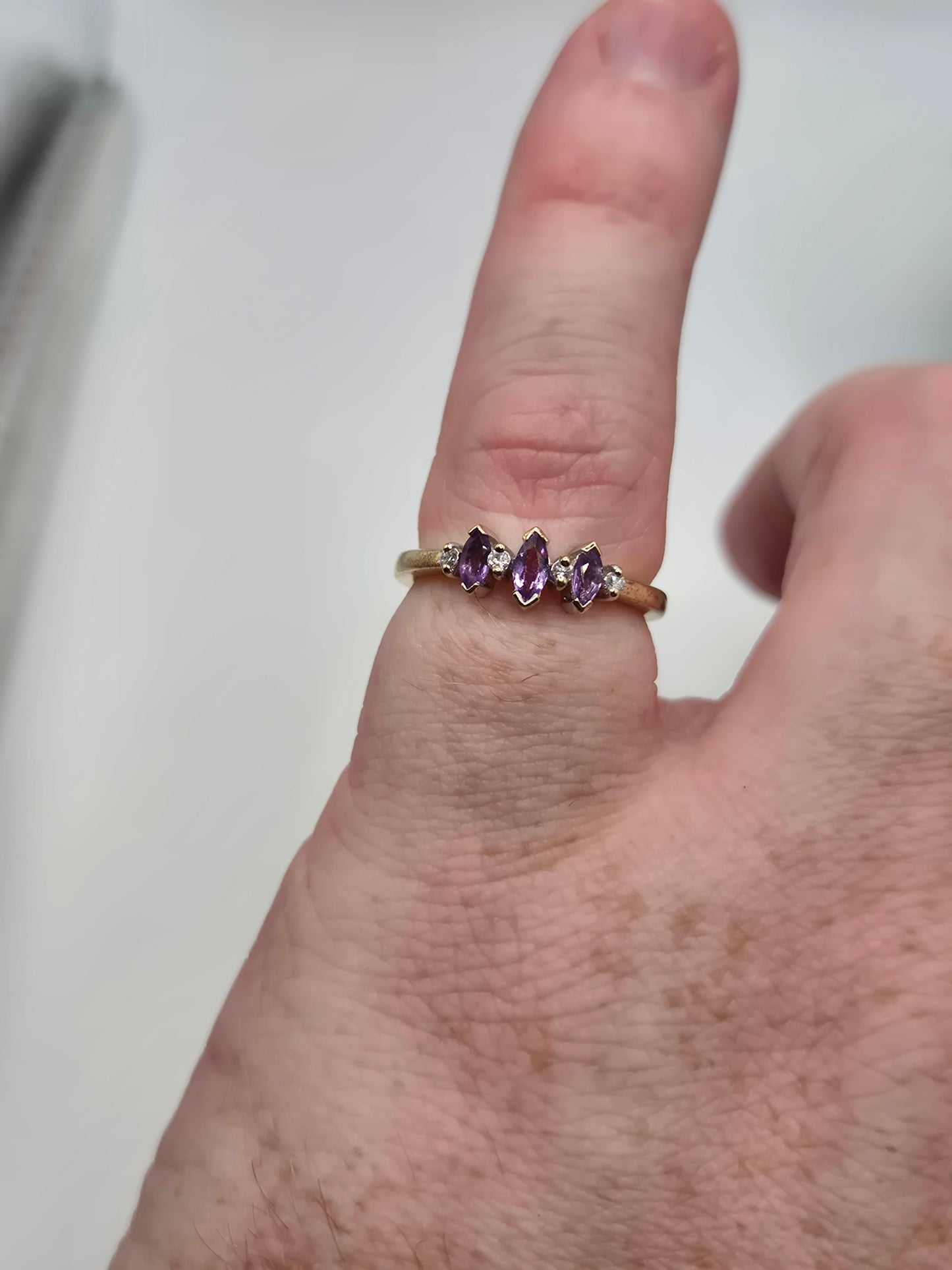 9ct gold tanzanite and diamond ring