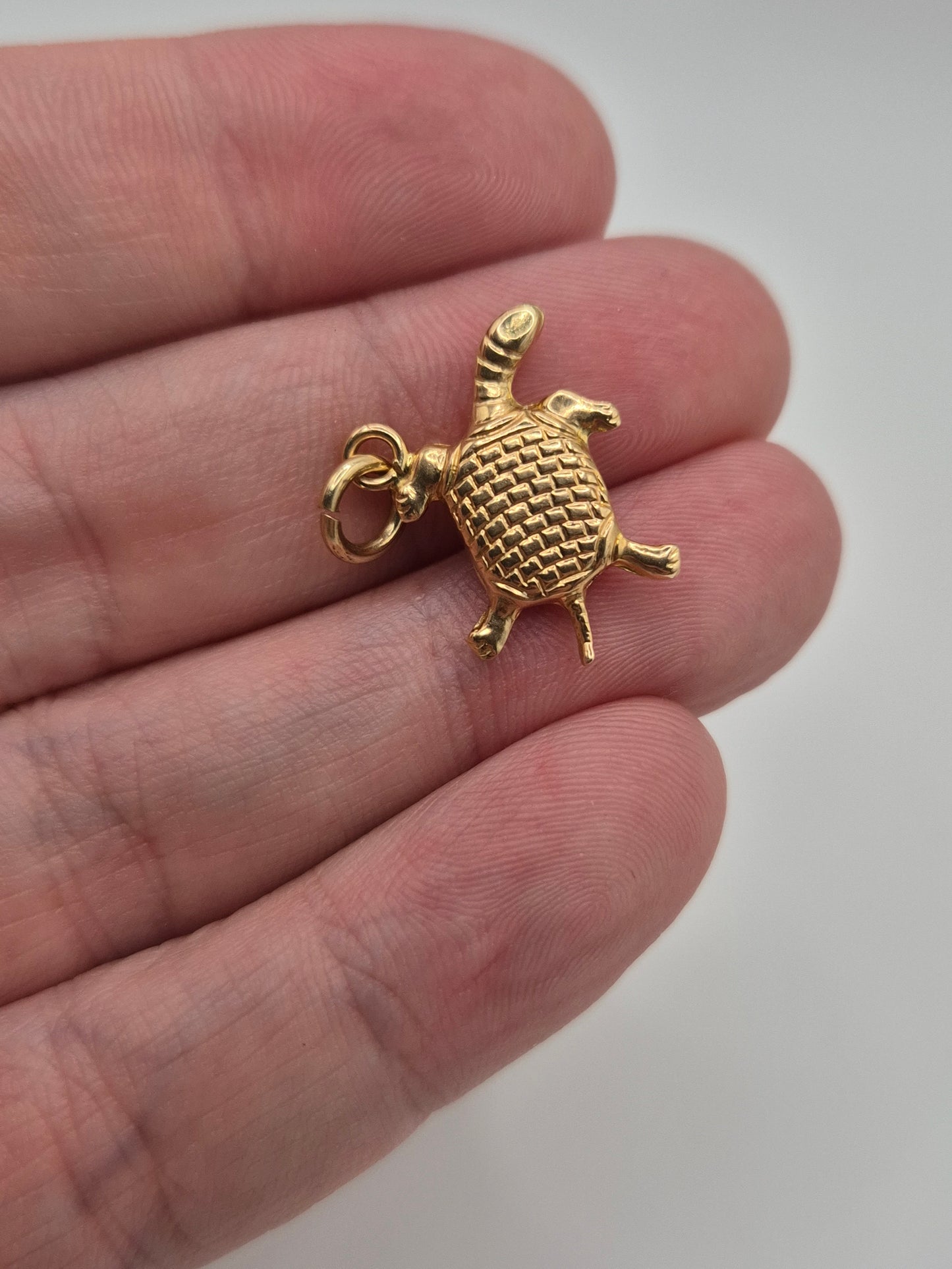 9ct gold turtle charm