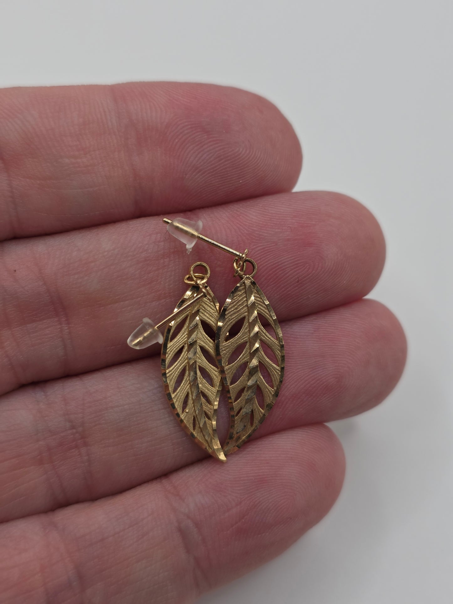 9ct gold leaf earrings