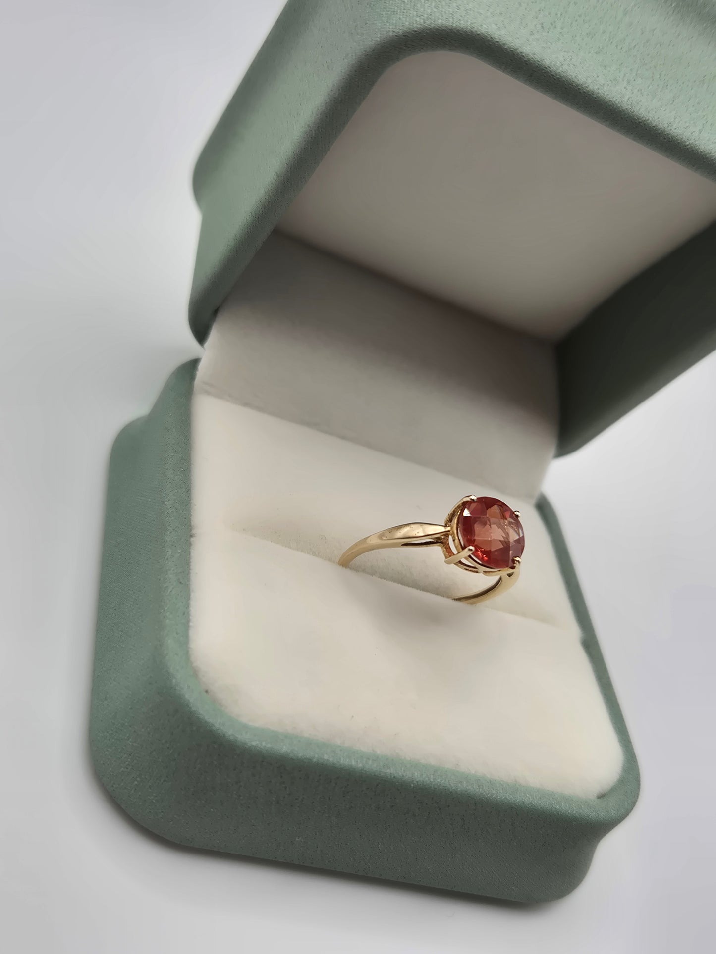 9ct gold peach topaz ring